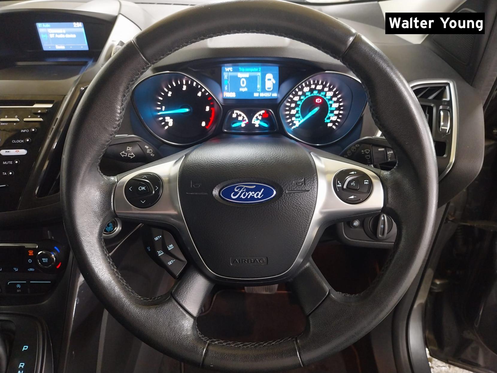 Ford Kuga 2.0 TDCi Titanium SUV 5dr Diesel Powershift AWD Euro 6 (s/s) (180 ps)