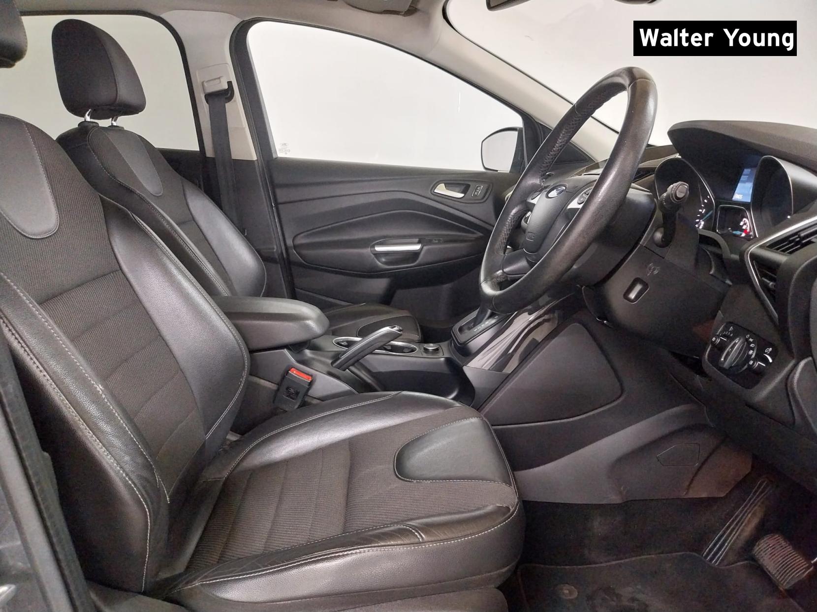 Ford Kuga 2.0 TDCi Titanium SUV 5dr Diesel Powershift AWD Euro 6 (s/s) (180 ps)