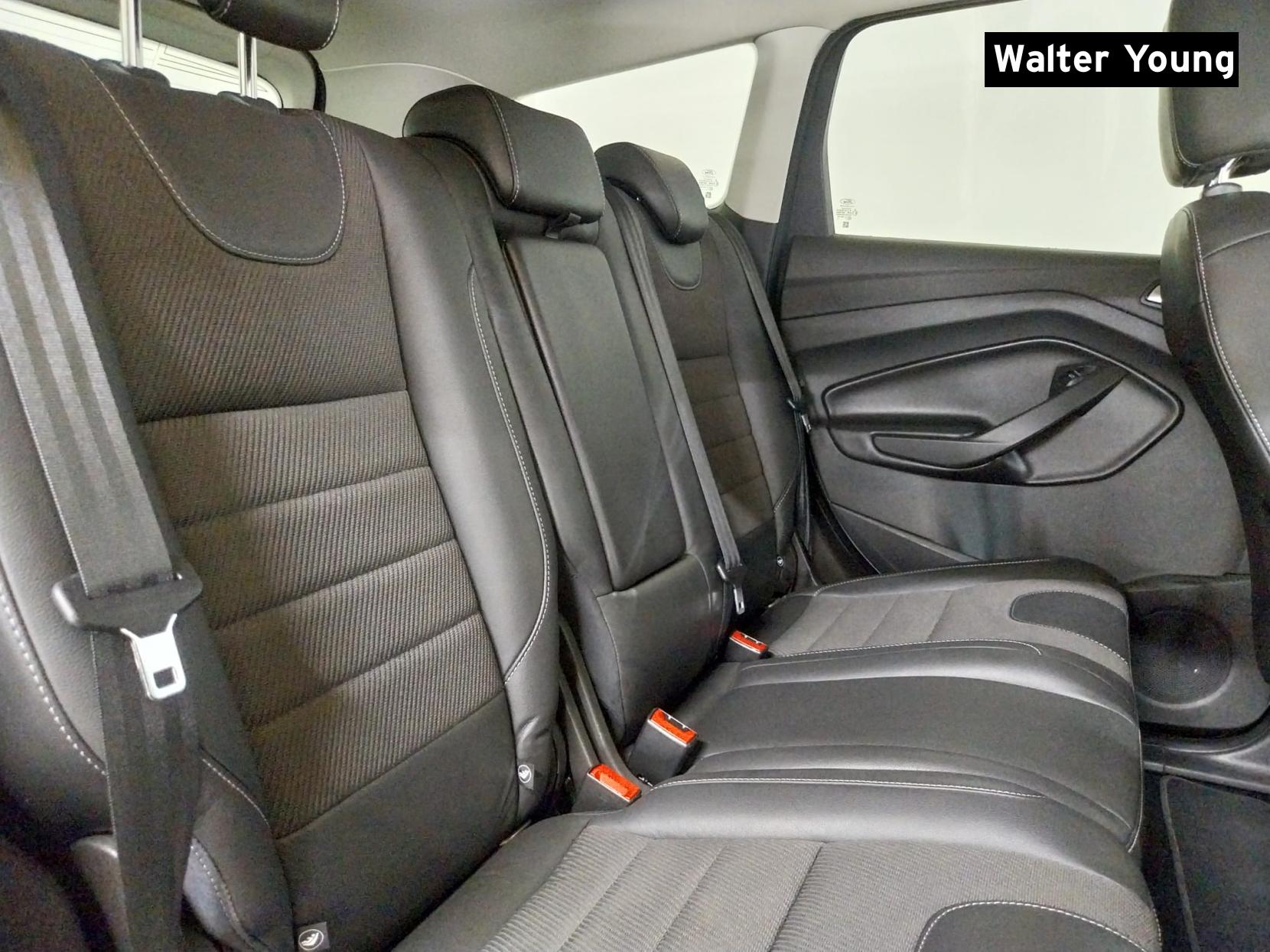Ford Kuga 2.0 TDCi Titanium SUV 5dr Diesel Powershift AWD Euro 6 (s/s) (180 ps)