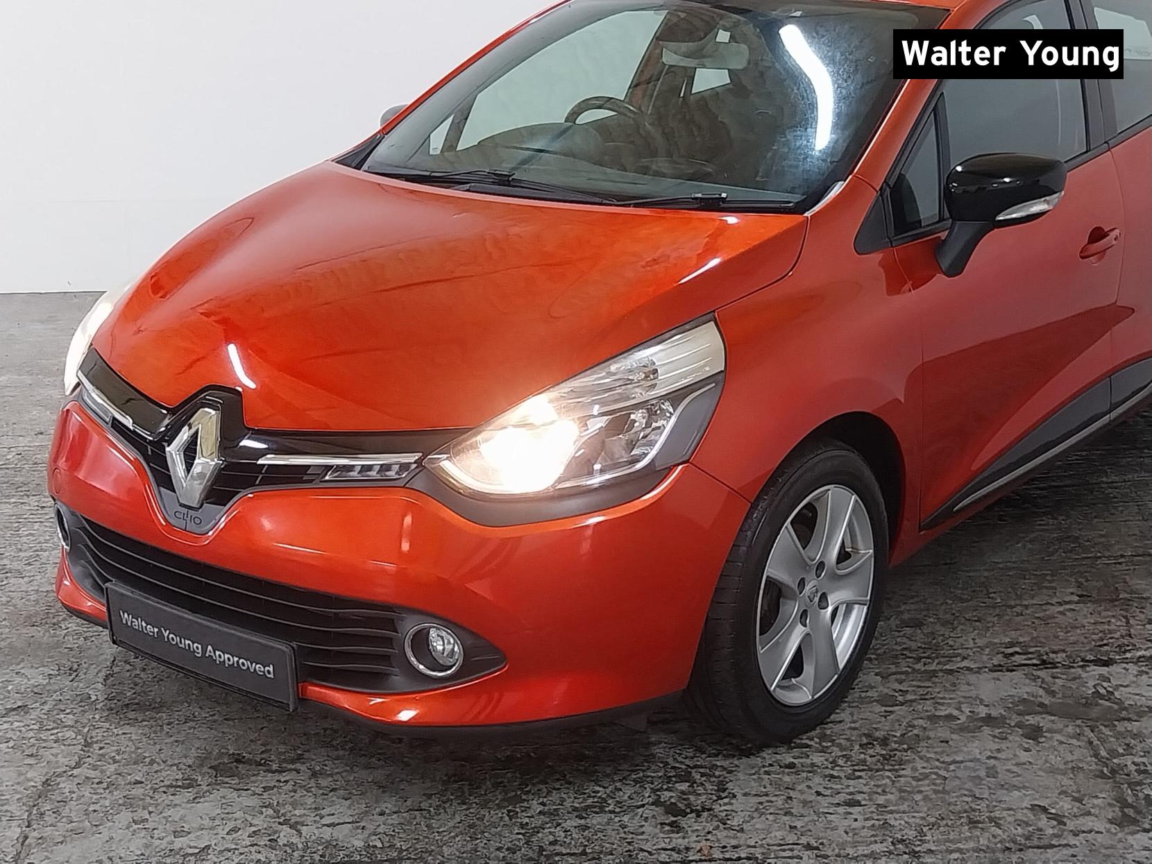 Renault Clio 1.5 dCi Dynamique MediaNav Hatchback 5dr Diesel Manual Euro 5 (s/s) (90 ps)