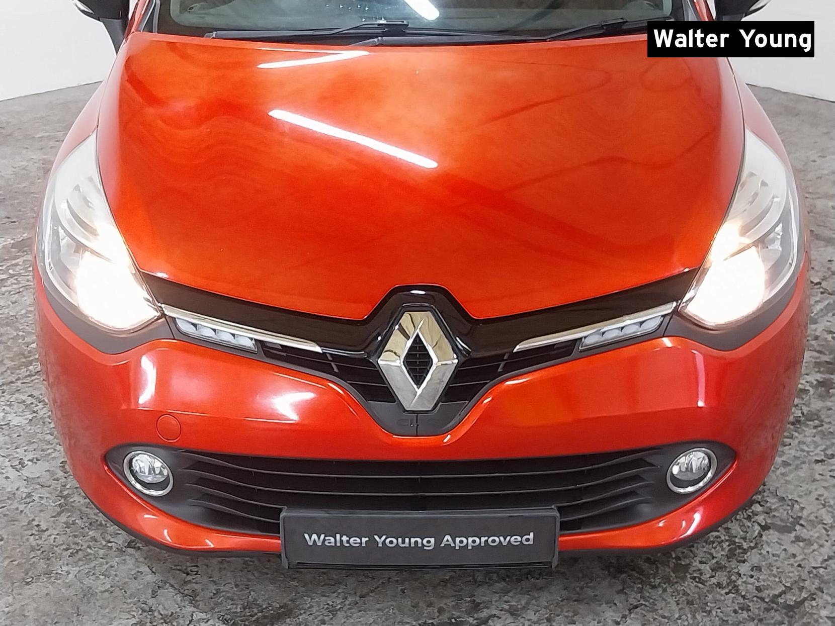 Renault Clio 1.5 dCi Dynamique MediaNav Hatchback 5dr Diesel Manual Euro 5 (s/s) (90 ps)