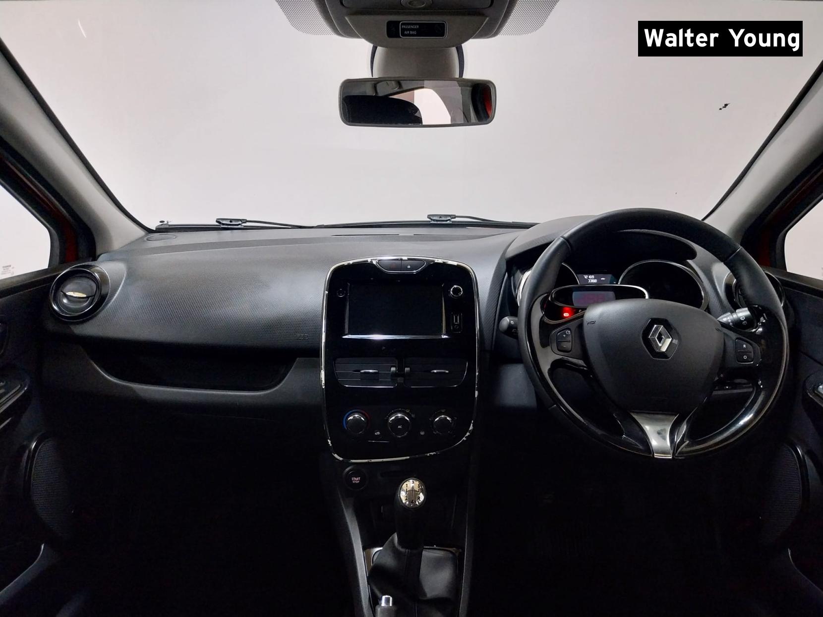 Renault Clio 1.5 dCi Dynamique MediaNav Hatchback 5dr Diesel Manual Euro 5 (s/s) (90 ps)