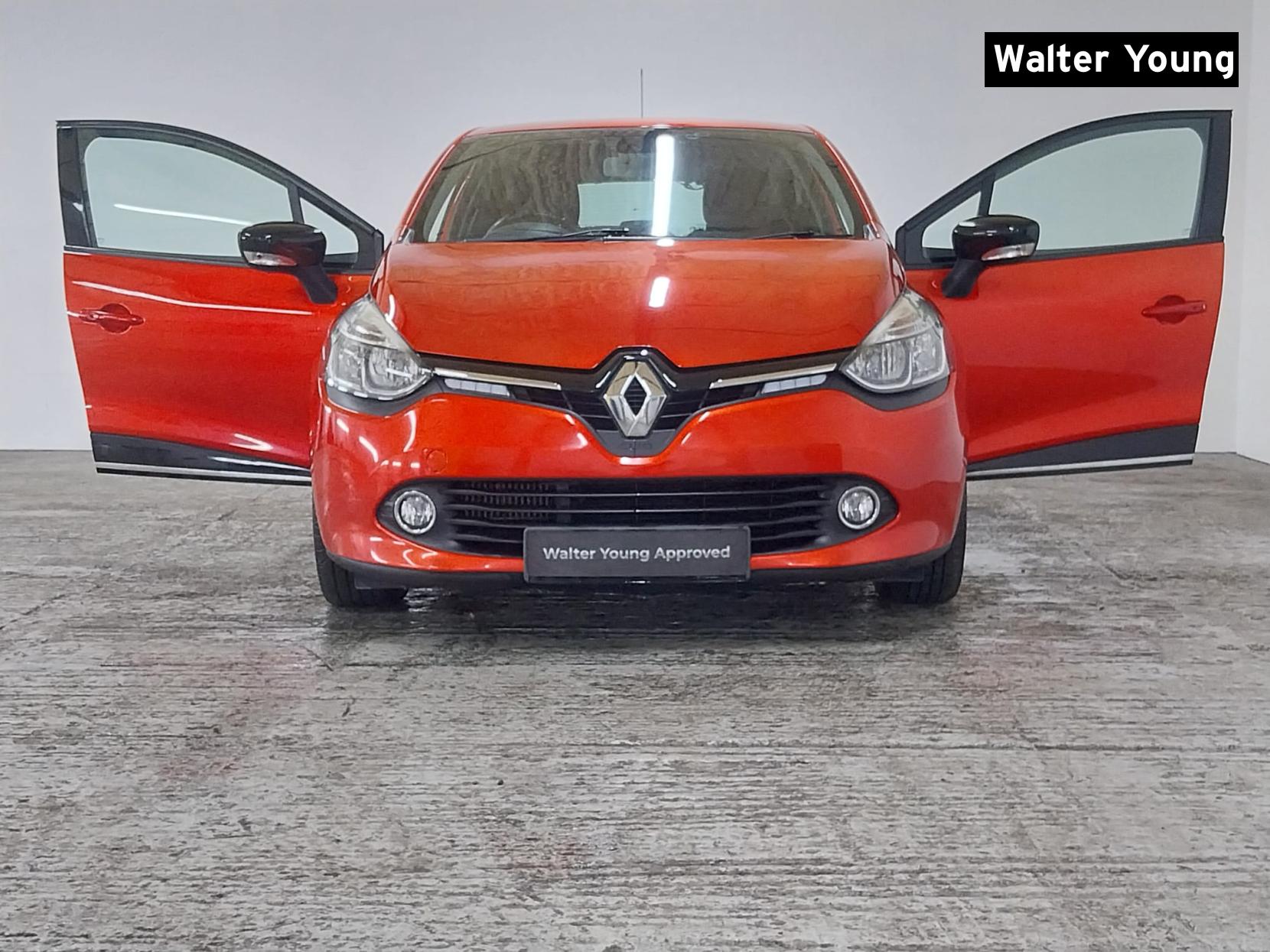 Renault Clio 1.5 dCi Dynamique MediaNav Hatchback 5dr Diesel Manual Euro 5 (s/s) (90 ps)