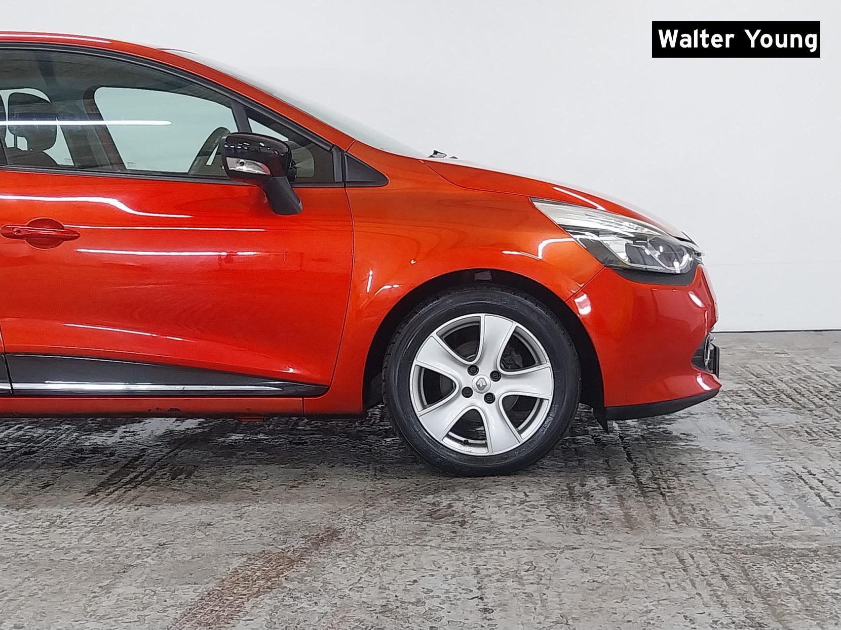 Renault Clio 1.5 dCi Dynamique MediaNav Hatchback 5dr Diesel Manual Euro 5 (s/s) (90 ps)