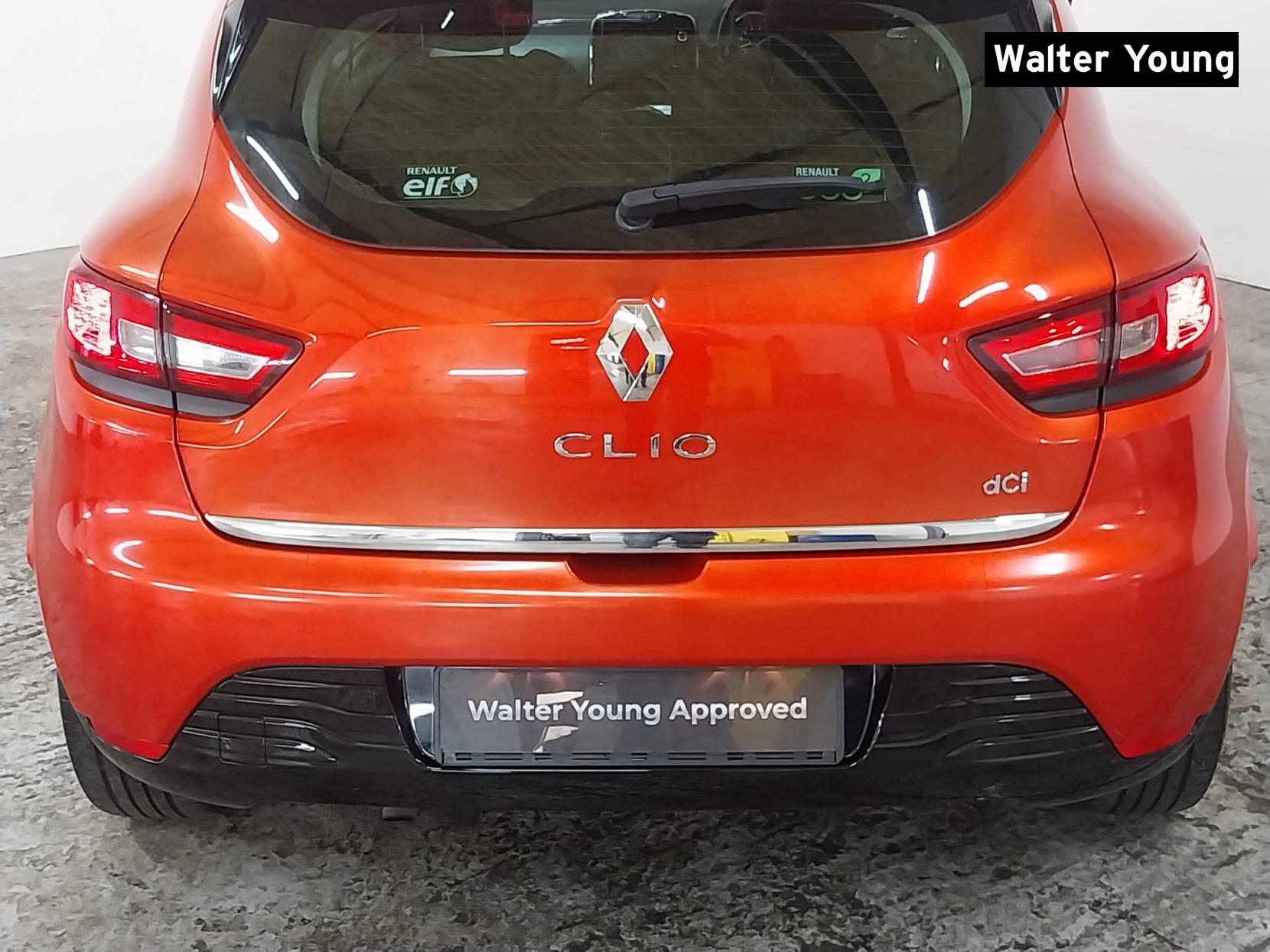 Renault Clio 1.5 dCi Dynamique MediaNav Hatchback 5dr Diesel Manual Euro 5 (s/s) (90 ps)