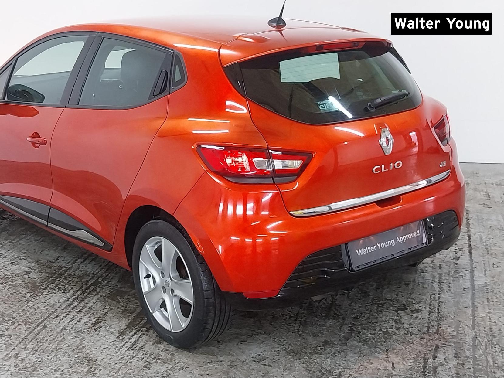 Renault Clio 1.5 dCi Dynamique MediaNav Hatchback 5dr Diesel Manual Euro 5 (s/s) (90 ps)