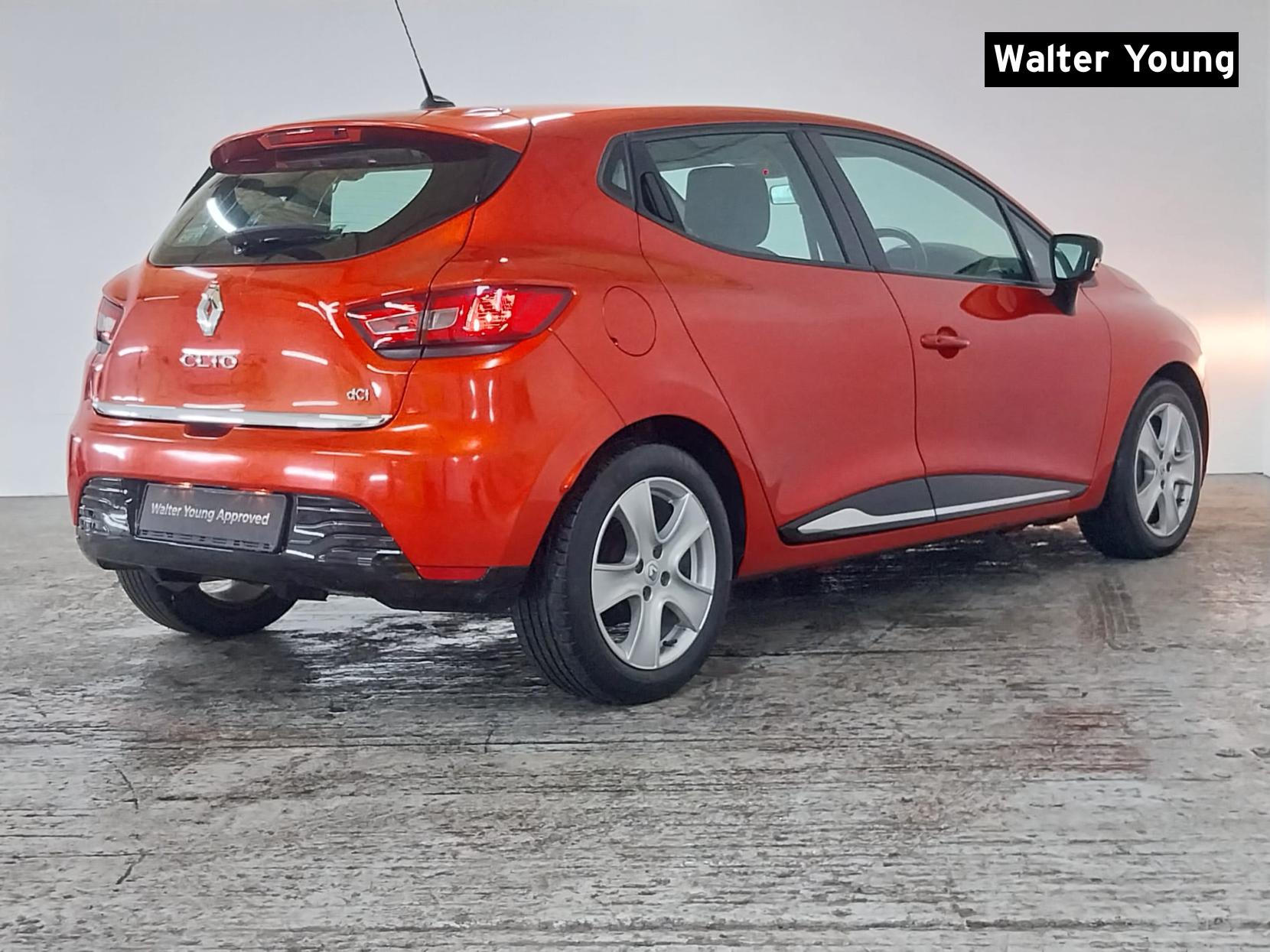 Renault Clio 1.5 dCi Dynamique MediaNav Hatchback 5dr Diesel Manual Euro 5 (s/s) (90 ps)