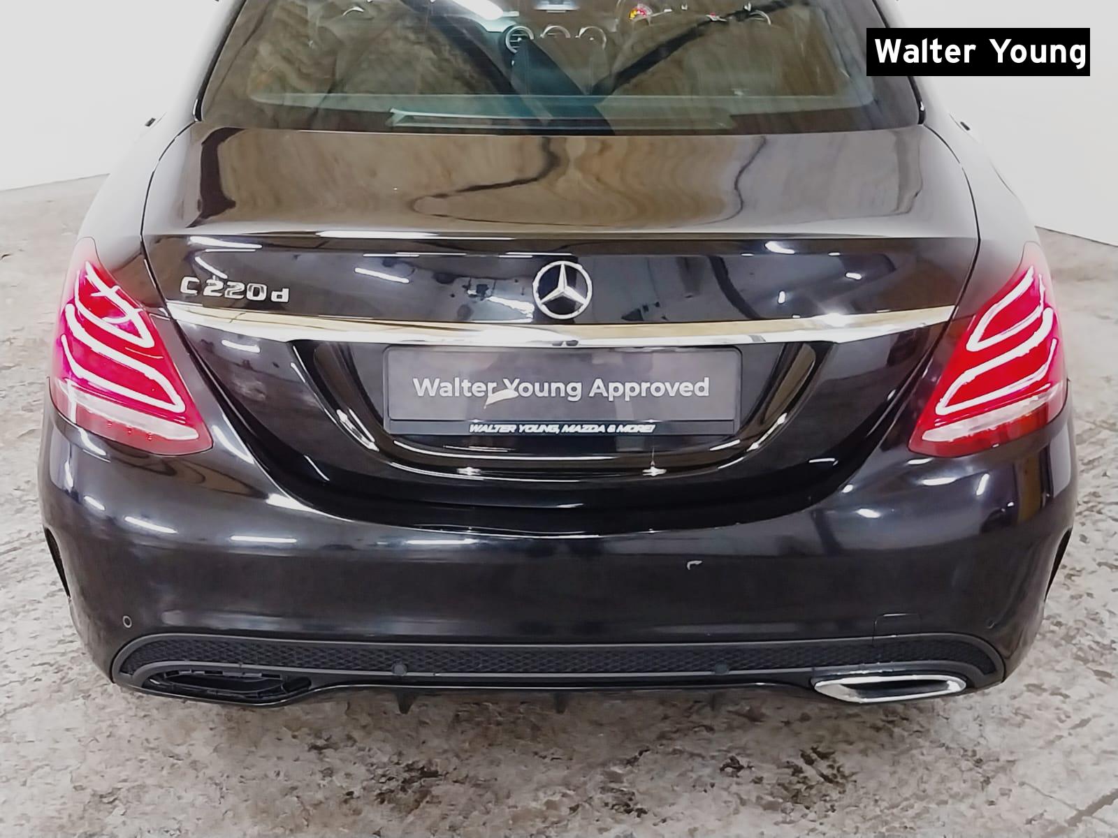 Mercedes-Benz C Class 2.1 C220d AMG Line (Premium) Saloon 4dr Diesel 7G-Tronic+ Euro 6 (s/s) (170 ps)