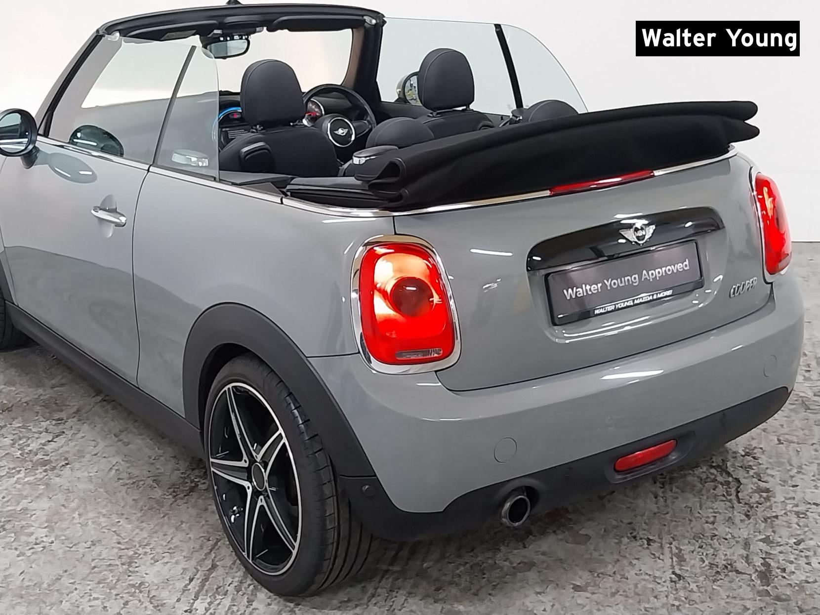 MINI Convertible 1.5 Cooper Convertible 2dr Petrol Manual Euro 6 (s/s) (136 ps)