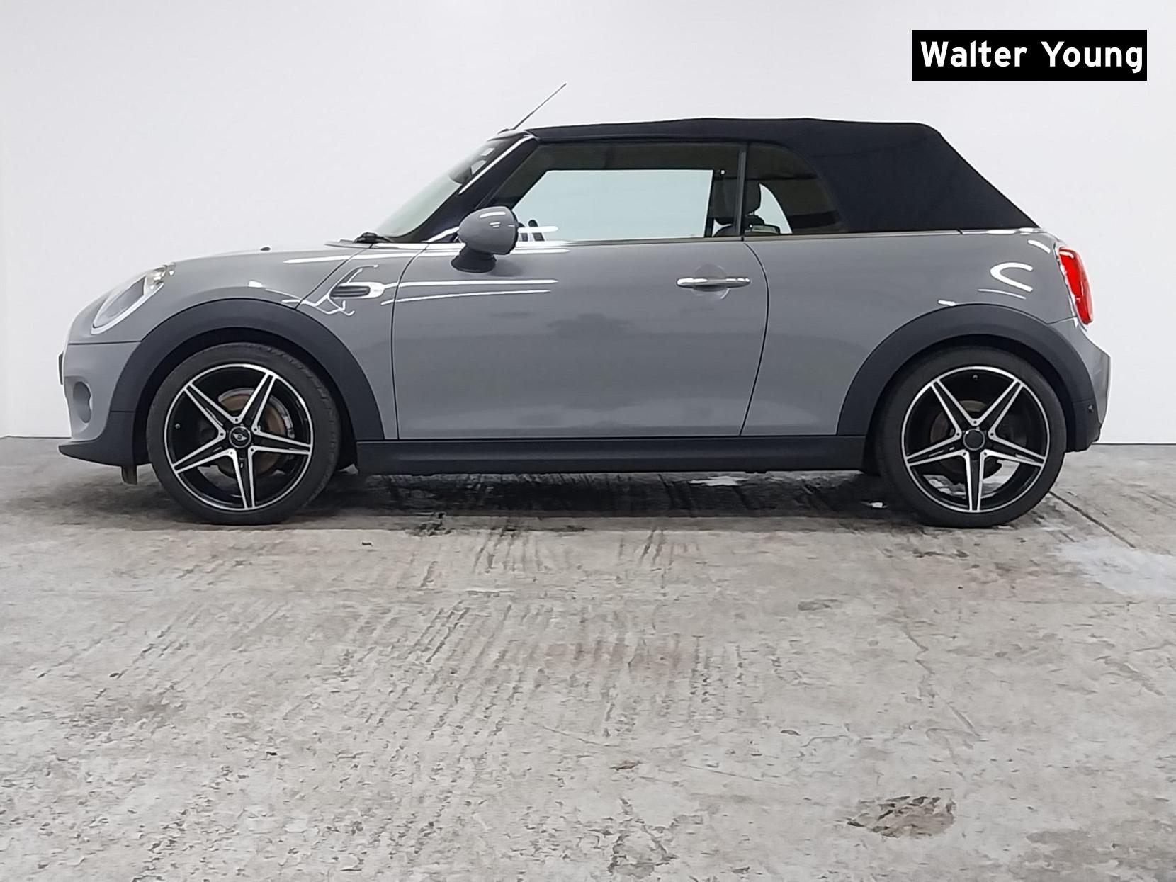 MINI Convertible 1.5 Cooper Convertible 2dr Petrol Manual Euro 6 (s/s) (136 ps)