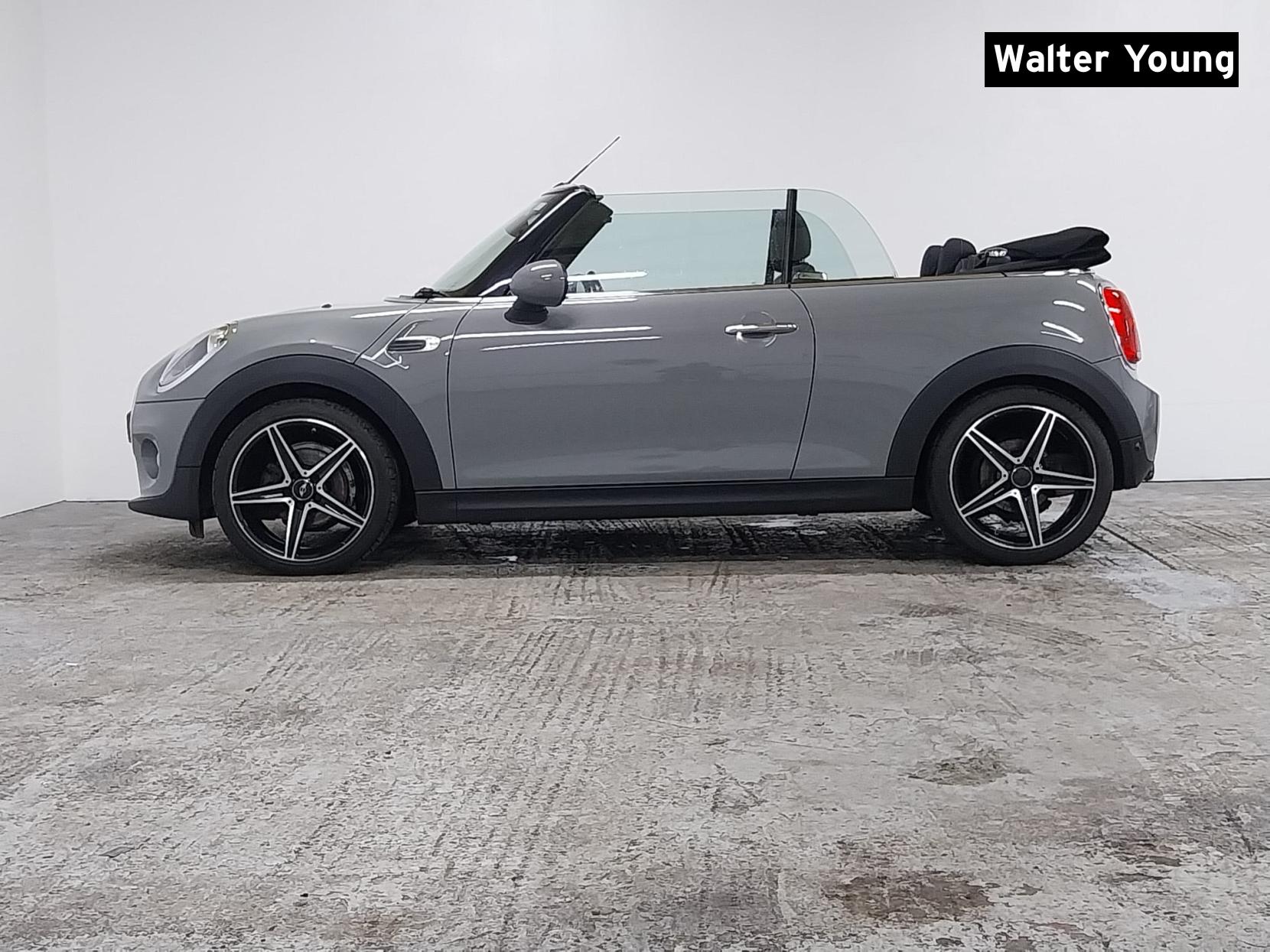 MINI Convertible 1.5 Cooper Convertible 2dr Petrol Manual Euro 6 (s/s) (136 ps)