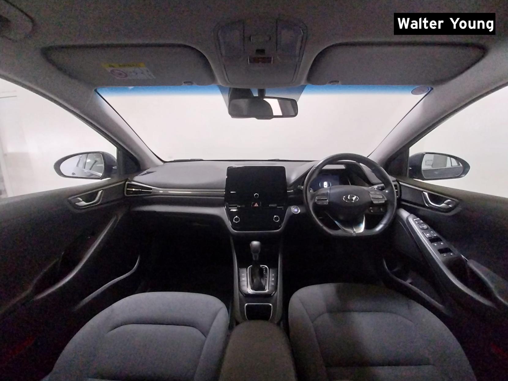 Hyundai IONIQ 1.6 h-GDi Premium Hatchback 5dr Petrol Hybrid DCT Euro 6 (s/s) (141 ps)