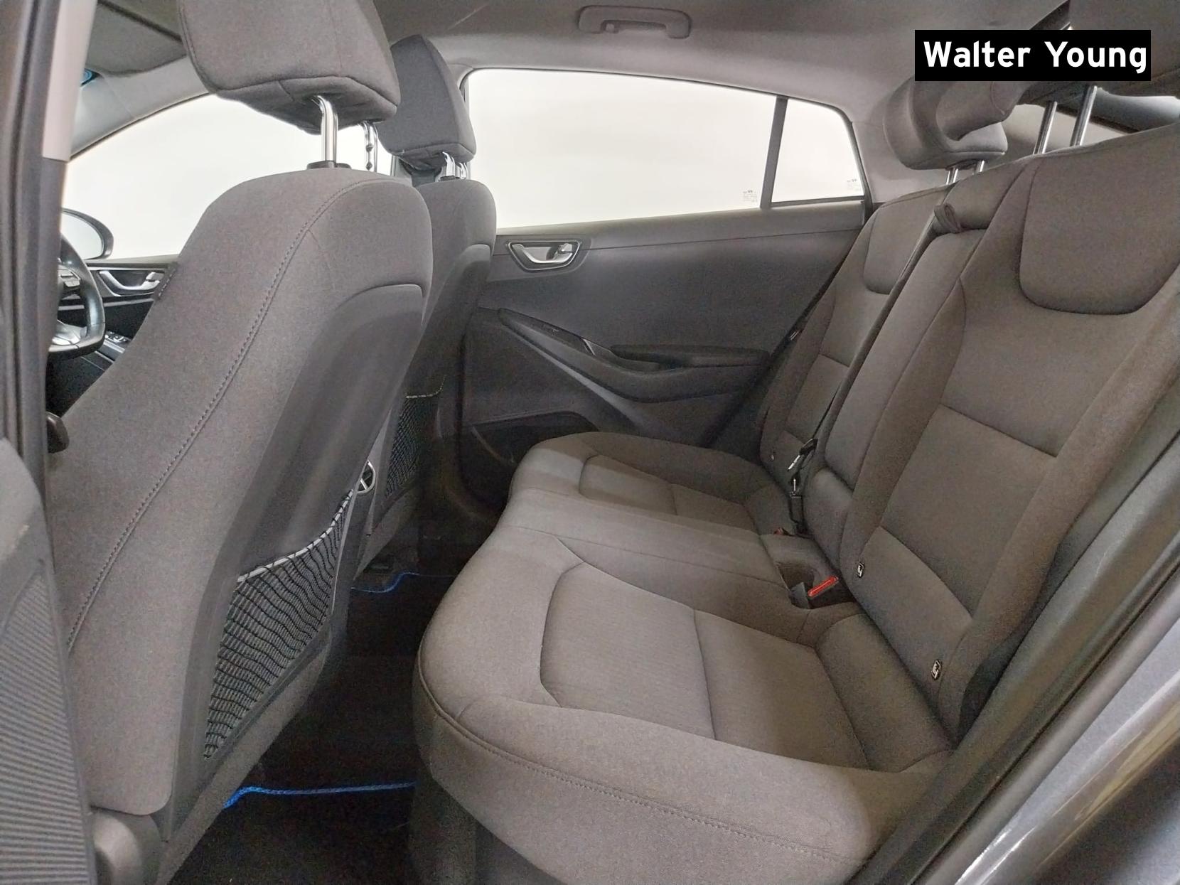 Hyundai IONIQ 1.6 h-GDi Premium Hatchback 5dr Petrol Hybrid DCT Euro 6 (s/s) (141 ps)