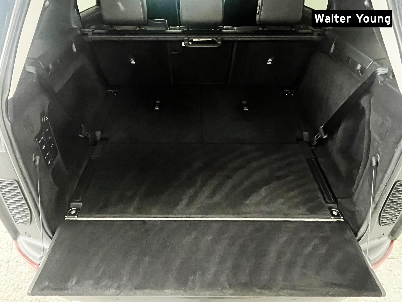 Land Rover Discovery 2.0 SD4 HSE SUV 5dr Diesel Auto 4WD Euro 6 (s/s) (240 ps)