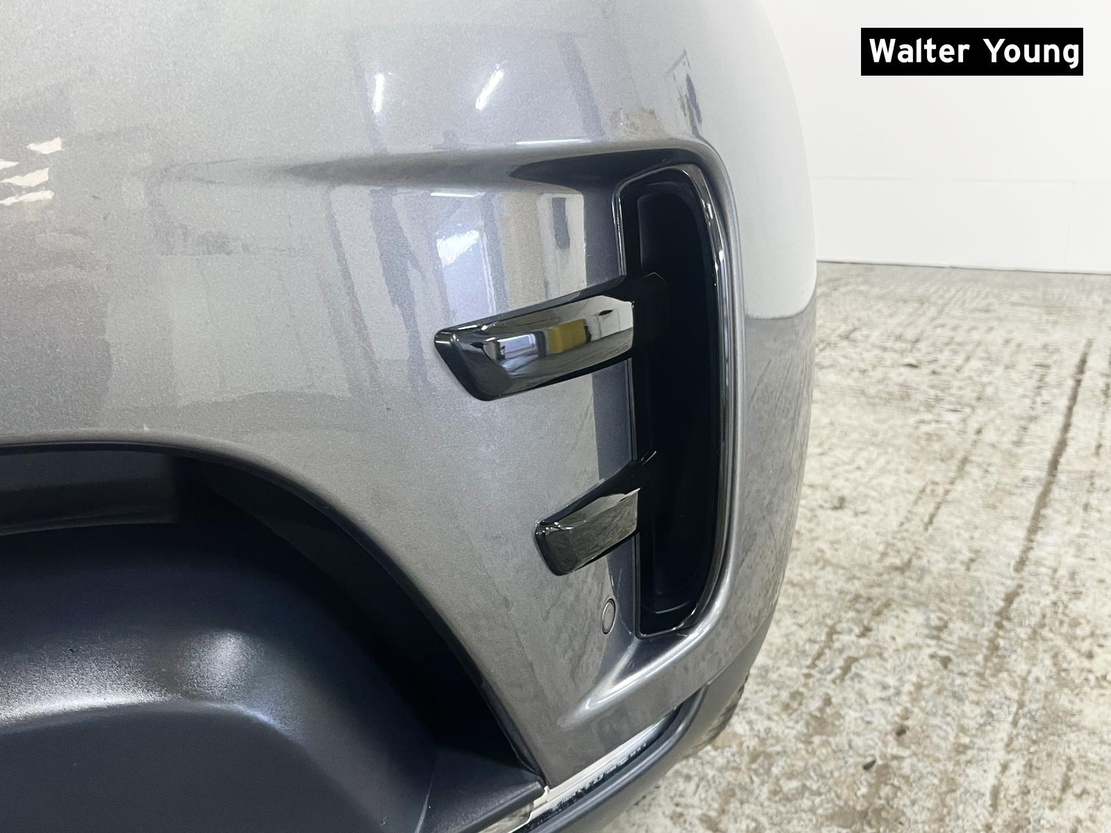 Land Rover Discovery 2.0 SD4 HSE SUV 5dr Diesel Auto 4WD Euro 6 (s/s) (240 ps)