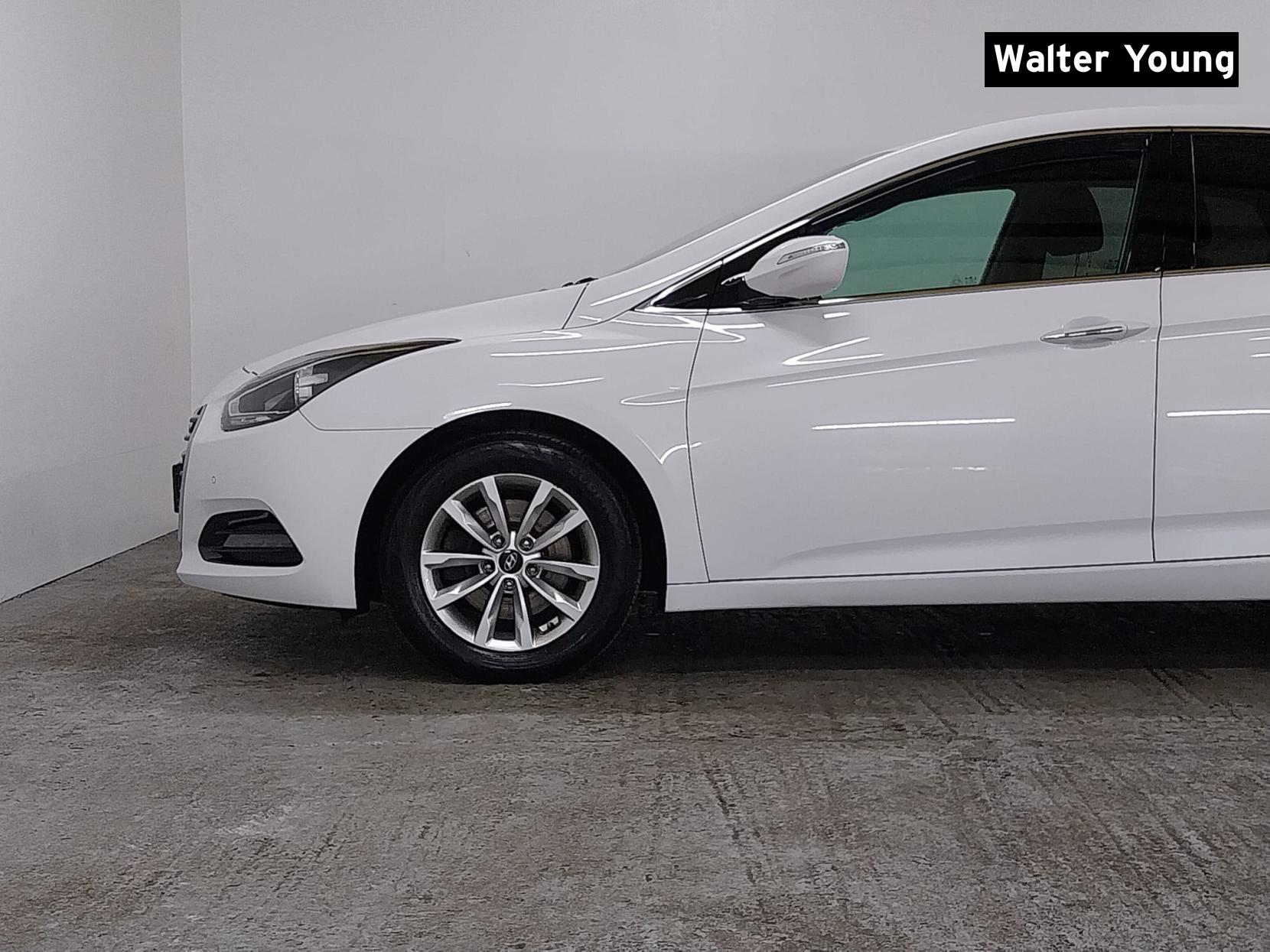 Hyundai i40 1.7 CRDi Blue Drive SE Nav Saloon 4dr Diesel Manual Euro 6 (s/s) (115 ps)