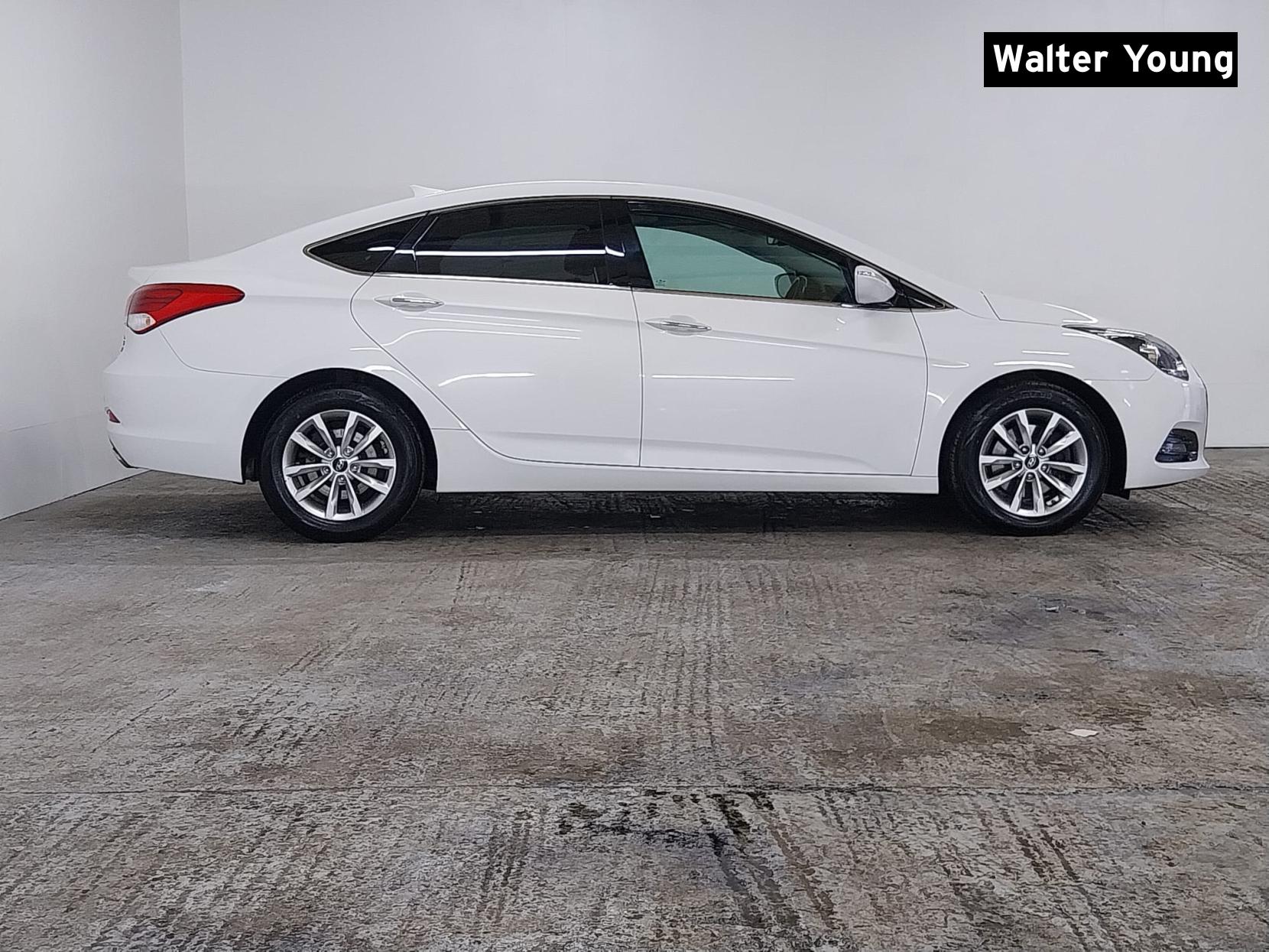 Hyundai i40 1.7 CRDi Blue Drive SE Nav Saloon 4dr Diesel Manual Euro 6 (s/s) (115 ps)