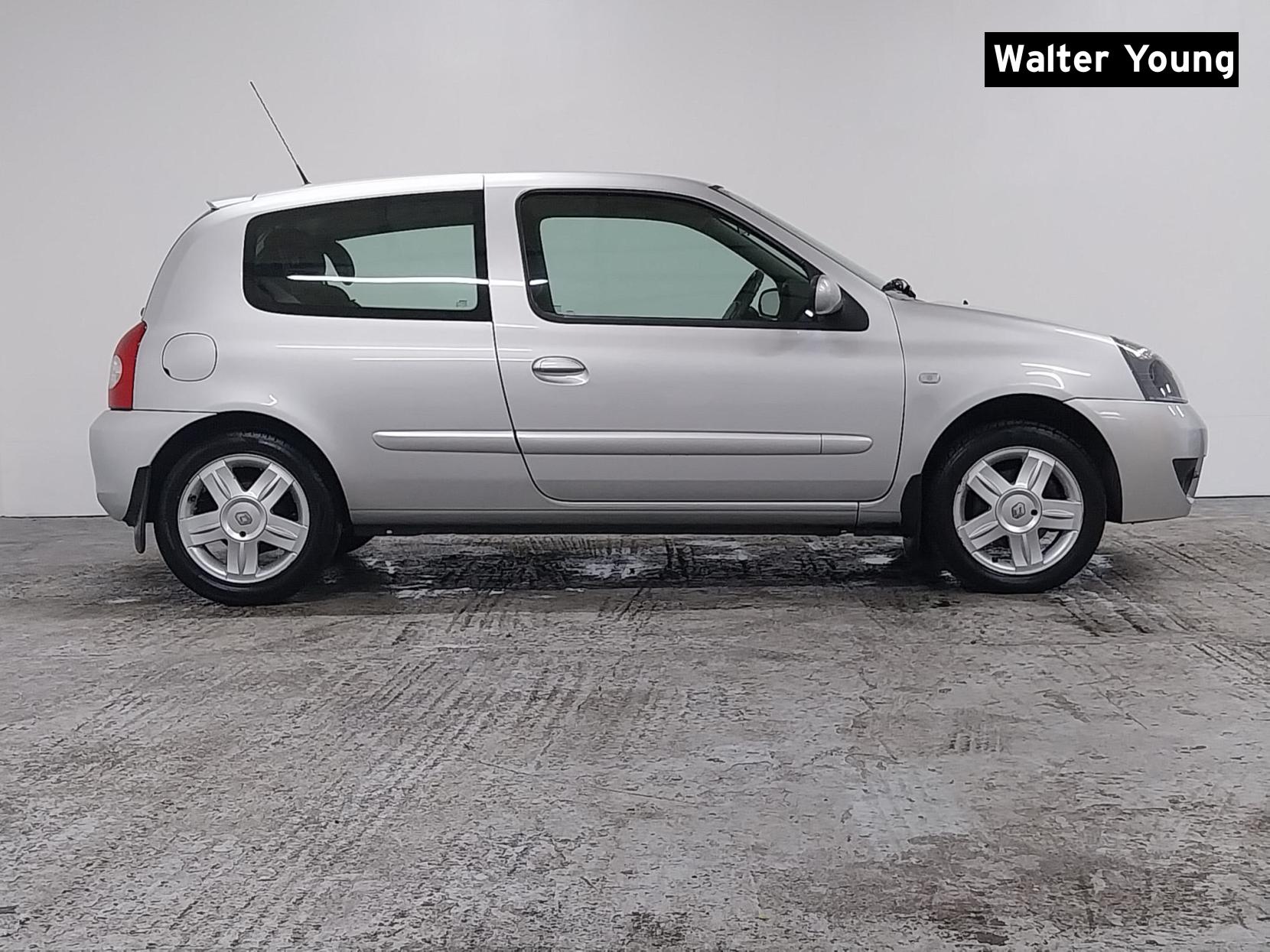 Renault Clio 1.2 Campus Sport Hatchback 3dr Petrol Manual (142 g/km, 75 bhp)