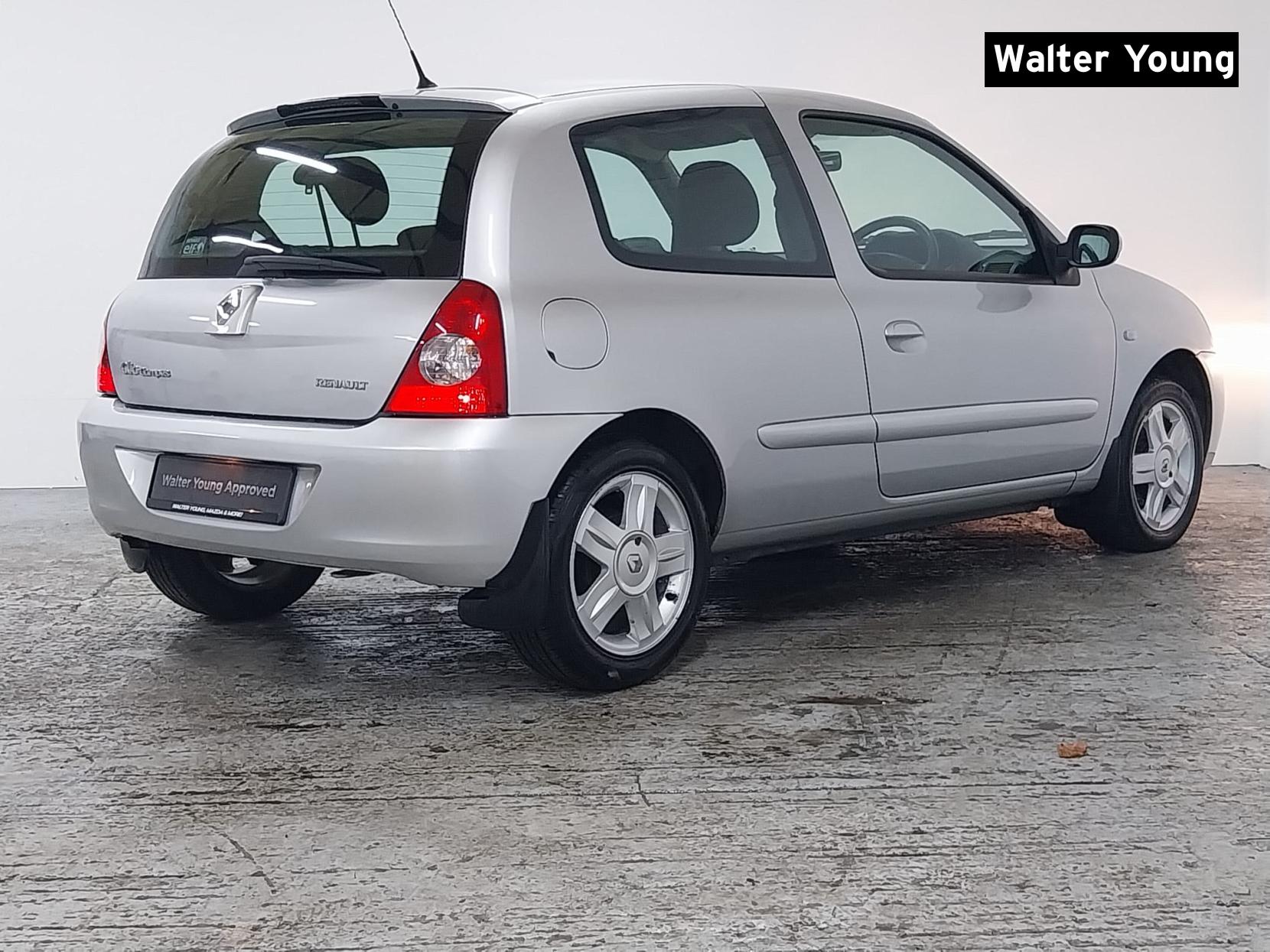 Renault Clio 1.2 Campus Sport Hatchback 3dr Petrol Manual (142 g/km, 75 bhp)