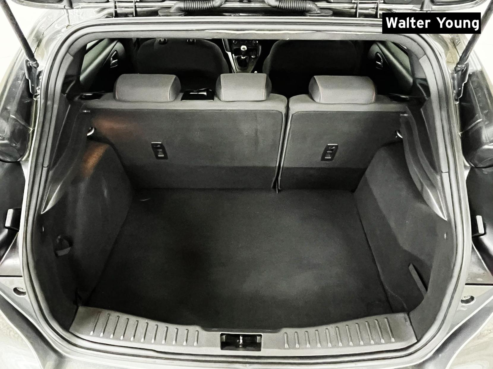 Ford Focus 1.5 TDCi ST-Line Hatchback 5dr Diesel Manual Euro 6 (s/s) (120 ps)