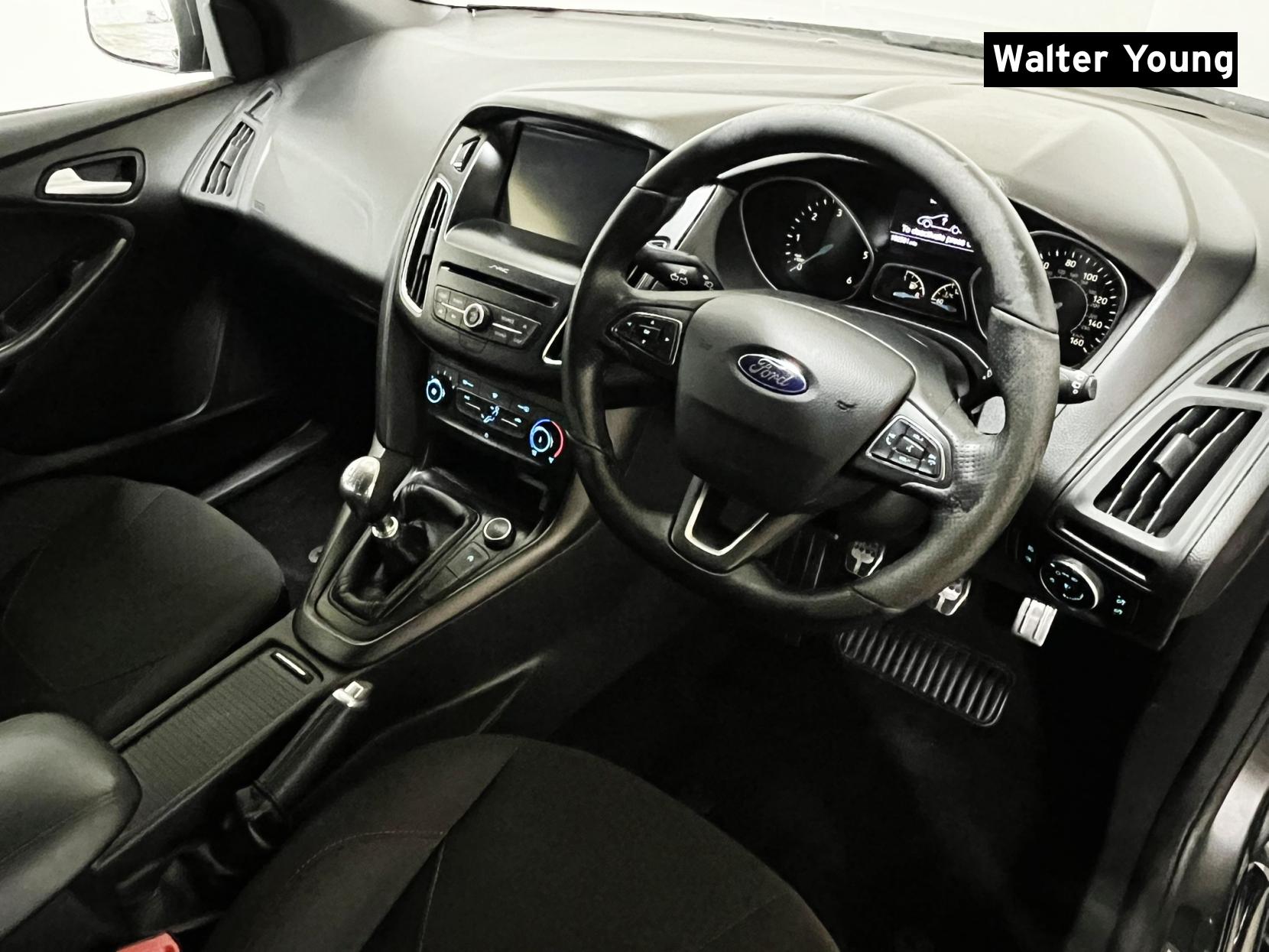 Ford Focus 1.5 TDCi ST-Line Hatchback 5dr Diesel Manual Euro 6 (s/s) (120 ps)