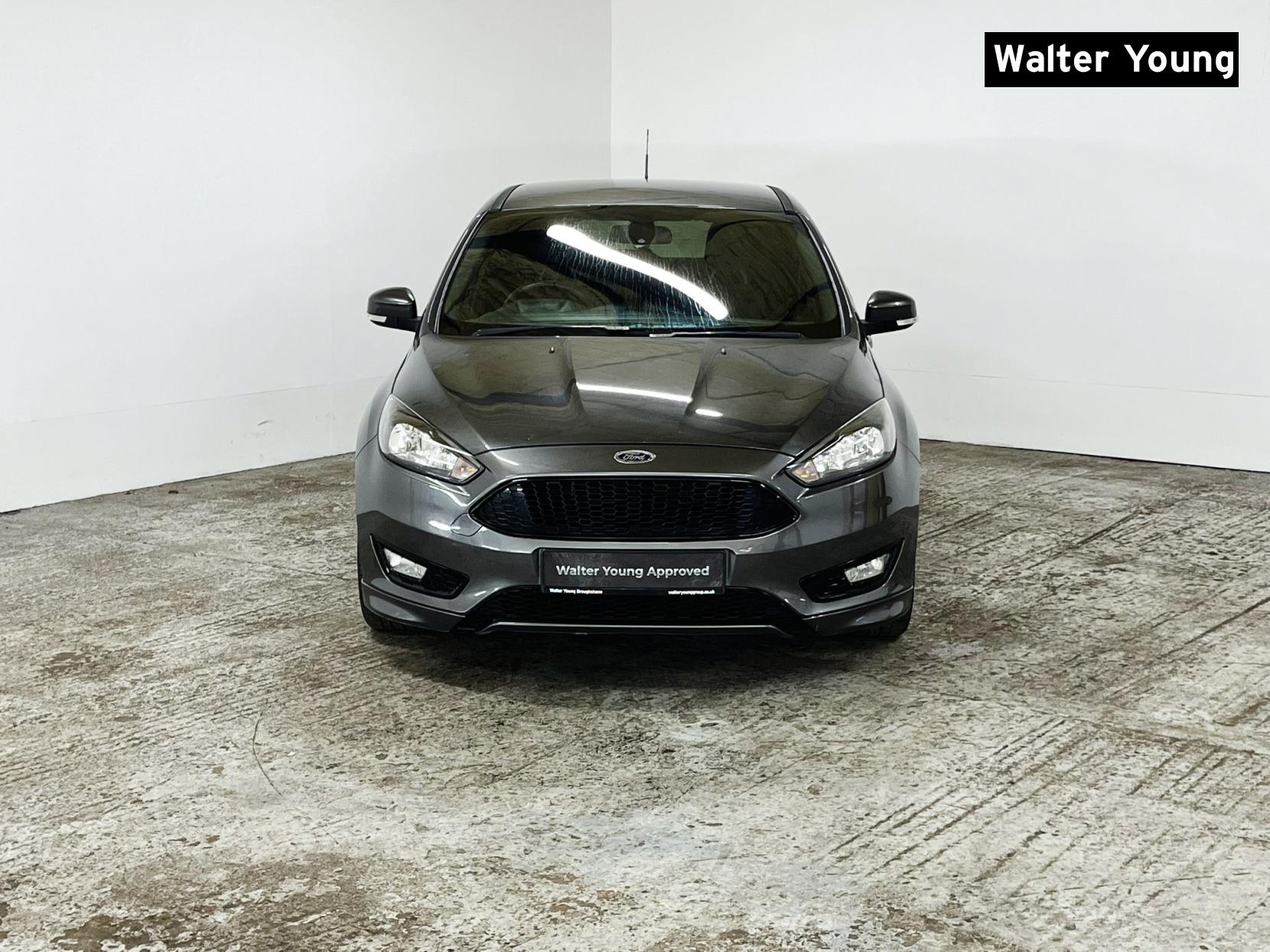 Ford Focus 1.5 TDCi ST-Line Hatchback 5dr Diesel Manual Euro 6 (s/s) (120 ps)