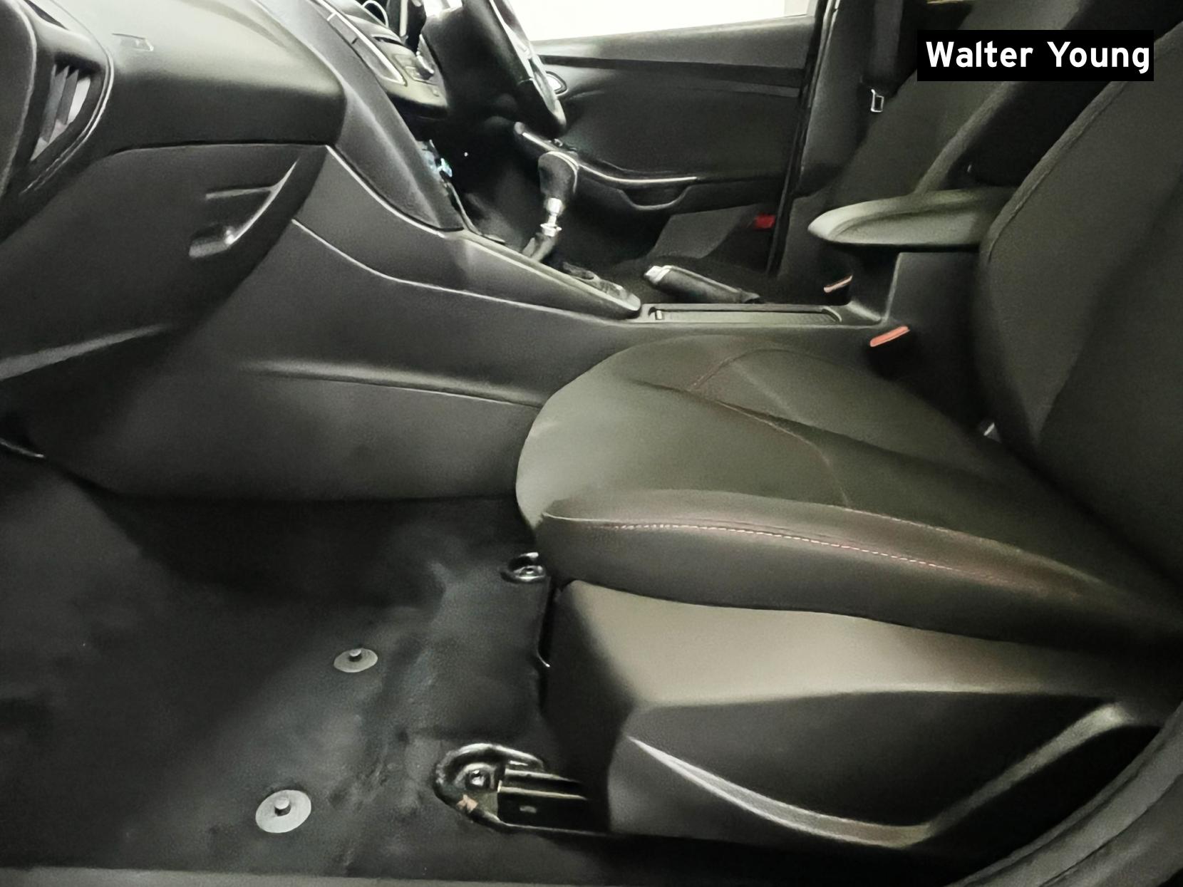 Ford Focus 1.5 TDCi ST-Line Hatchback 5dr Diesel Manual Euro 6 (s/s) (120 ps)