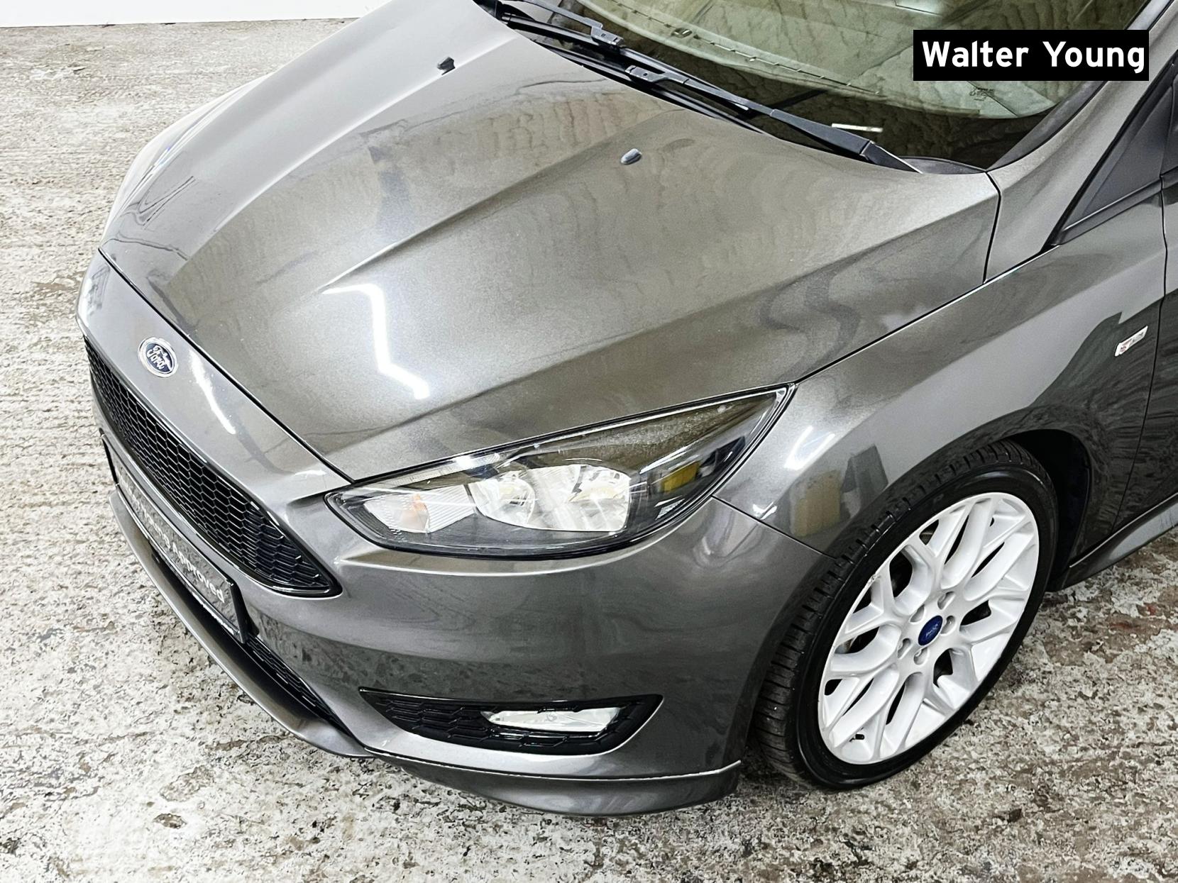 Ford Focus 1.5 TDCi ST-Line Hatchback 5dr Diesel Manual Euro 6 (s/s) (120 ps)
