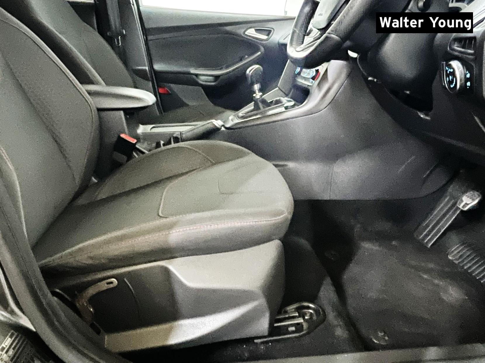 Ford Focus 1.5 TDCi ST-Line Hatchback 5dr Diesel Manual Euro 6 (s/s) (120 ps)