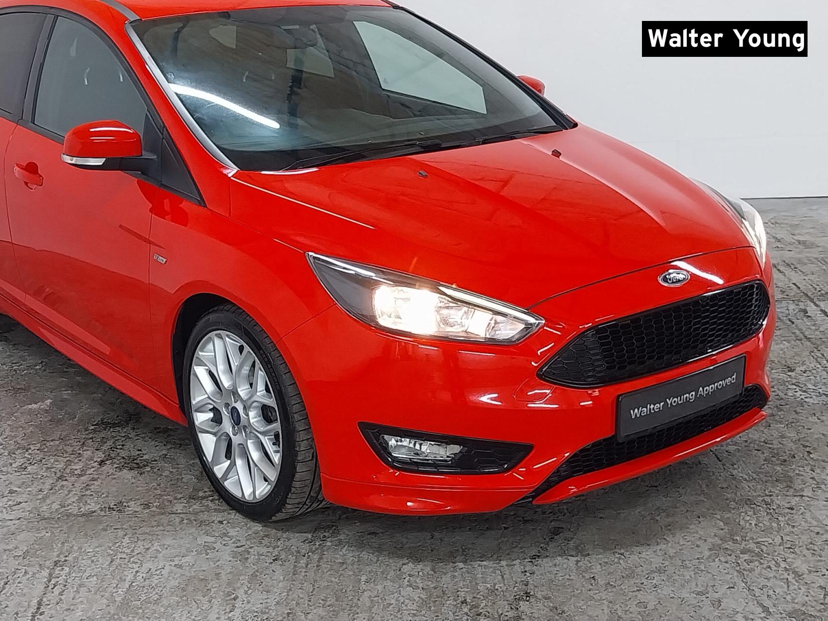 Ford Focus 1.0T EcoBoost ST-Line Hatchback 5dr Petrol Manual Euro 6 (s/s) (140 ps)