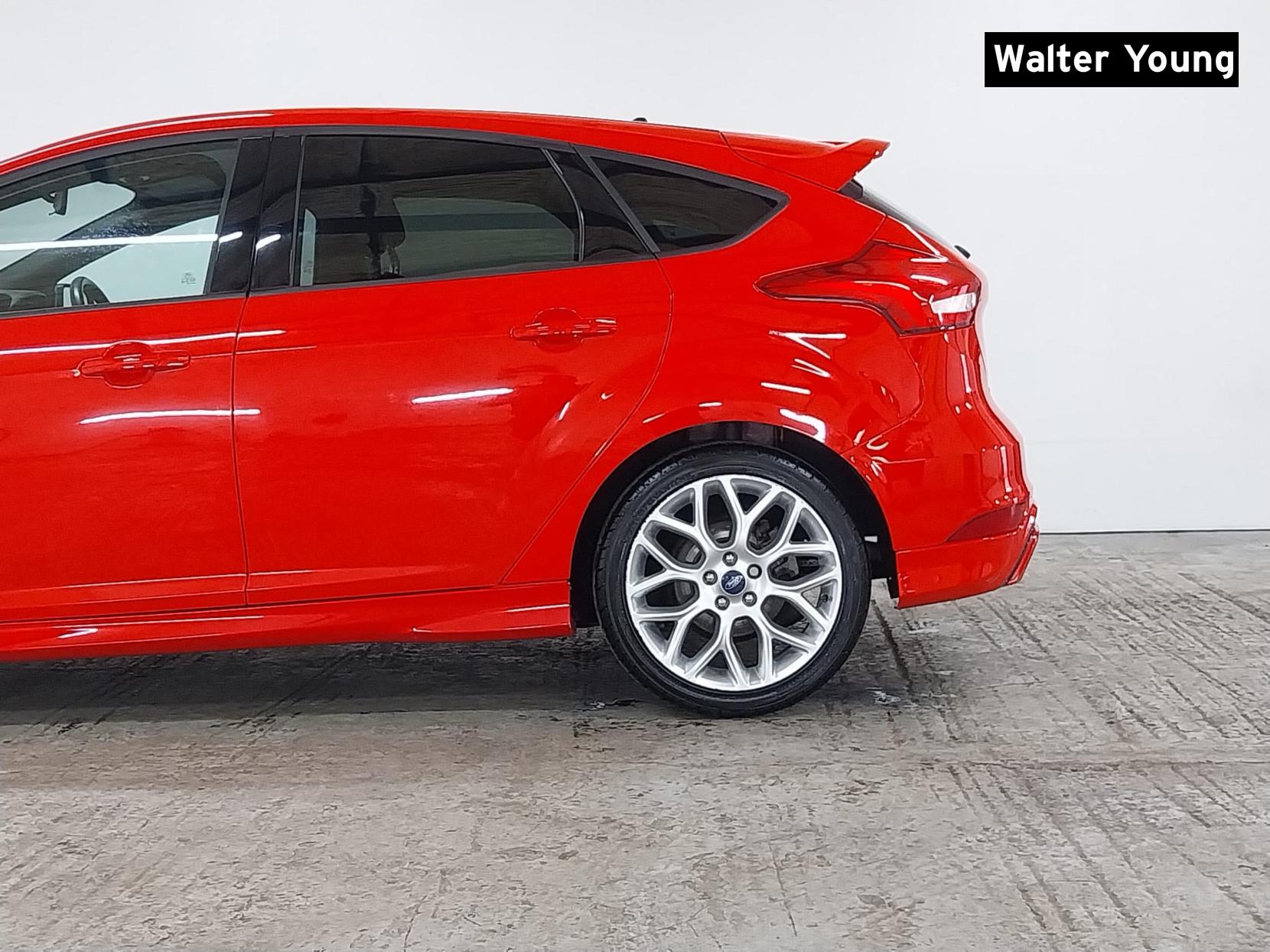 Ford Focus 1.0T EcoBoost ST-Line Hatchback 5dr Petrol Manual Euro 6 (s/s) (140 ps)