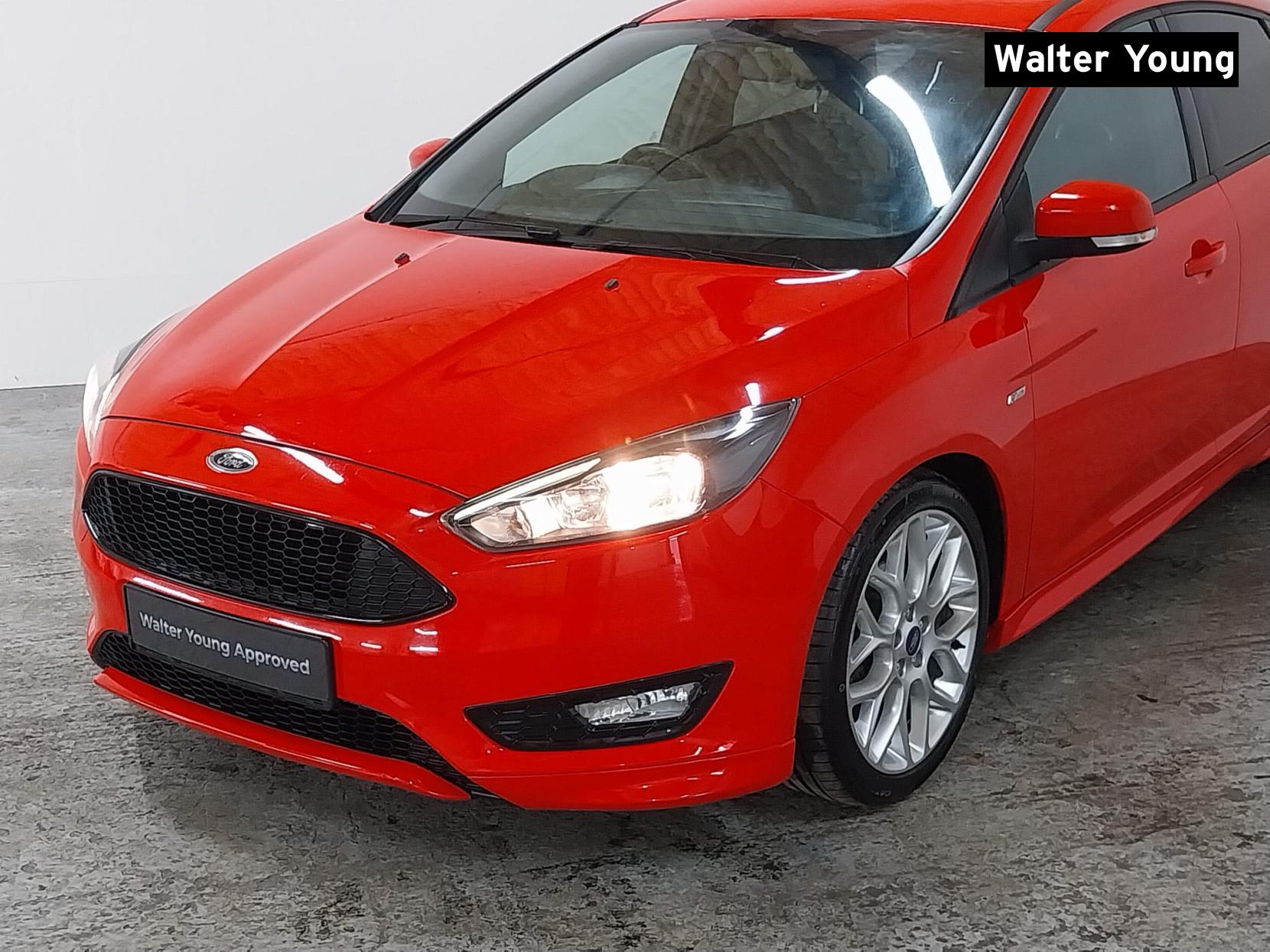 Ford Focus 1.0T EcoBoost ST-Line Hatchback 5dr Petrol Manual Euro 6 (s/s) (140 ps)