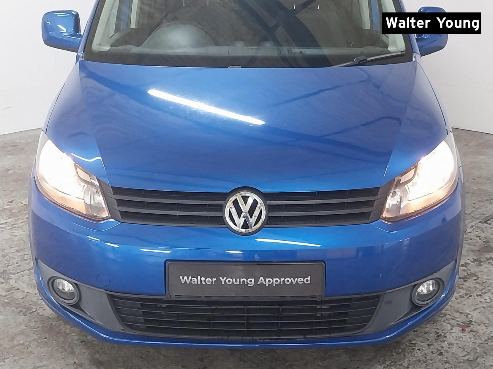 Volkswagen Caddy Maxi Life 1.6 TDI CR MPV 5dr Diesel DSG Euro 5 (102 ps)