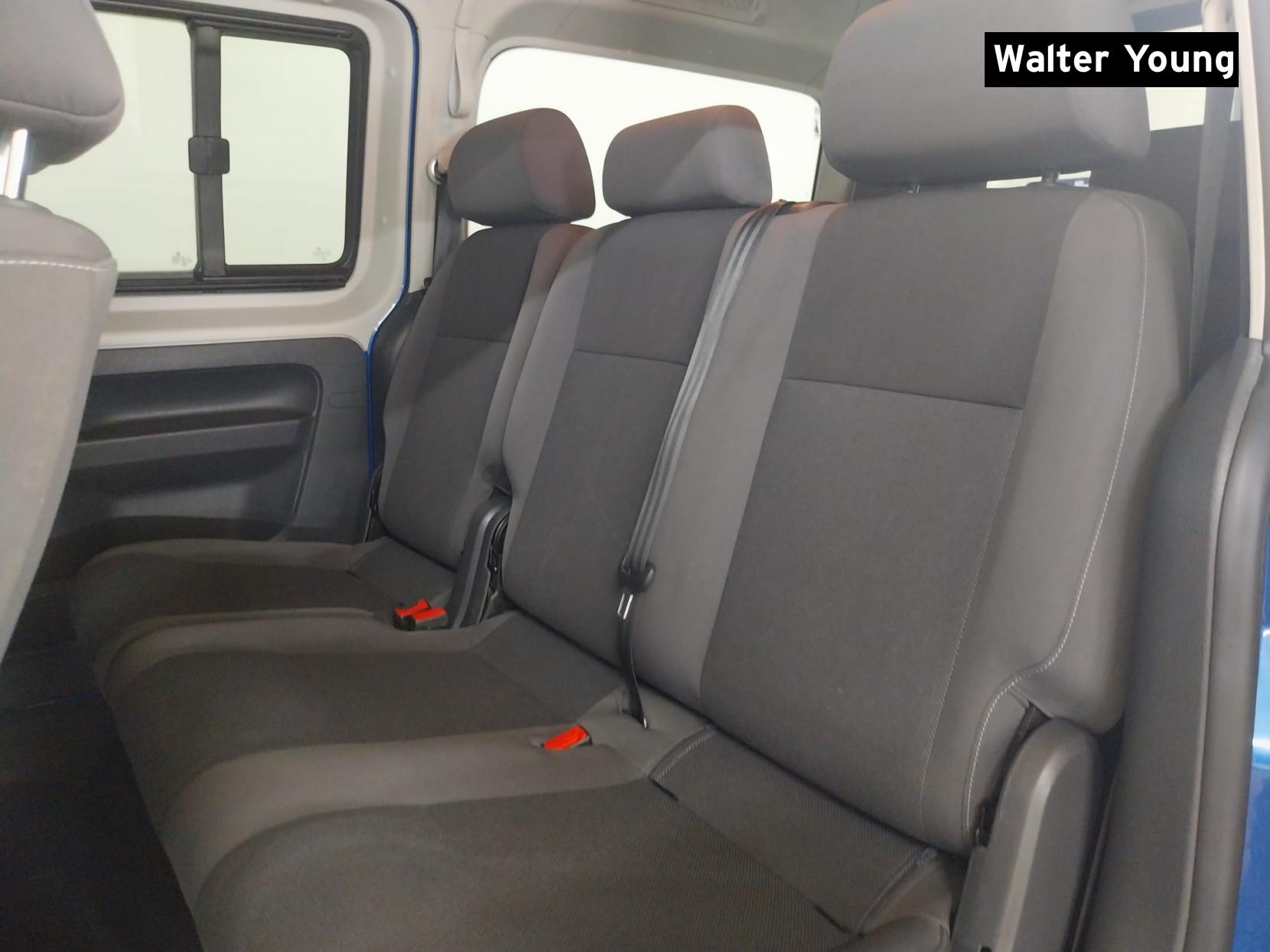 Volkswagen Caddy Maxi Life 1.6 TDI CR MPV 5dr Diesel DSG Euro 5 (102 ps)