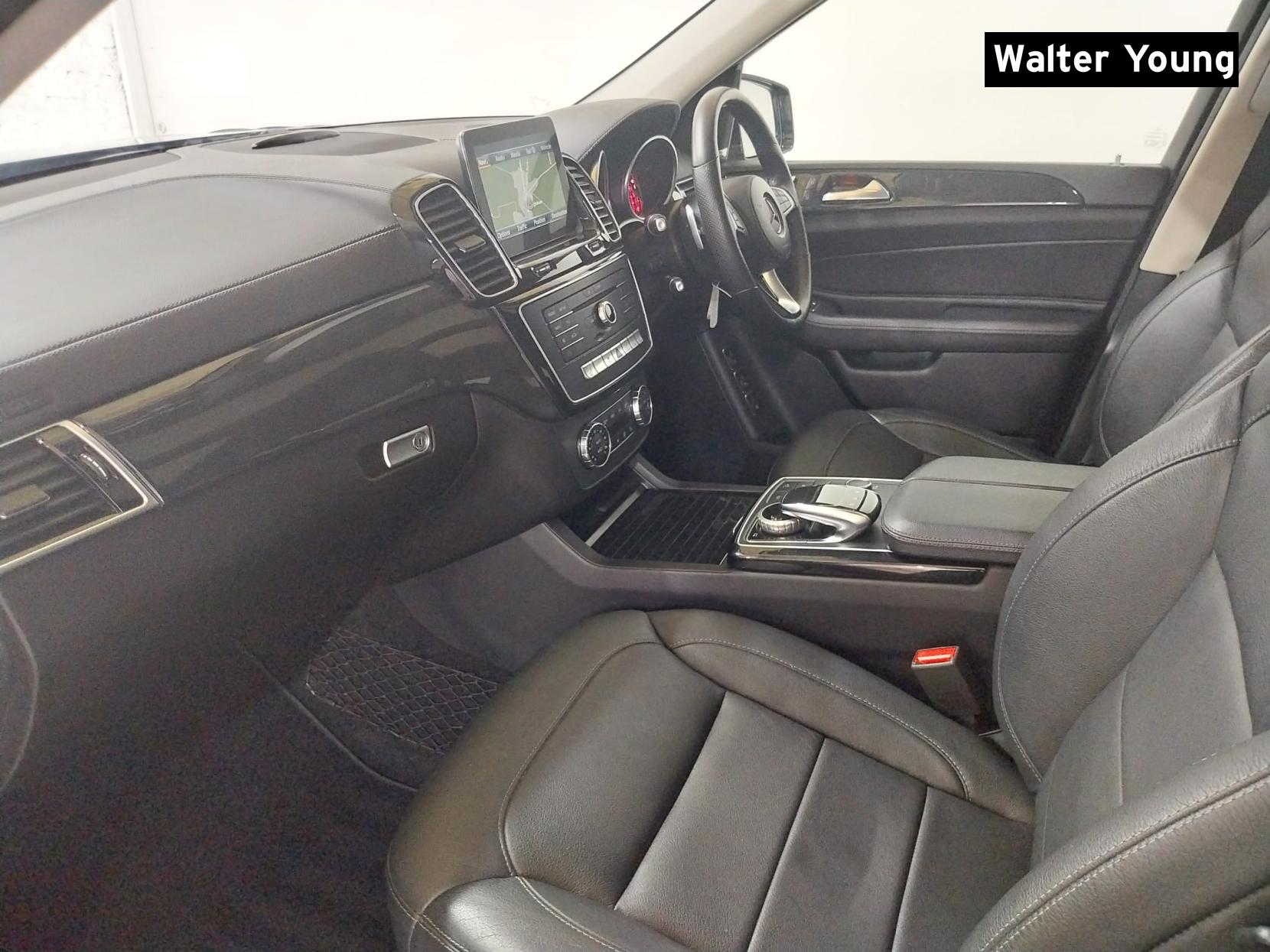 Mercedes-Benz GLS 3.0 GLS350d V6 AMG Line SUV 5dr Diesel G-Tronic 4MATIC Euro 6 (s/s) (258 ps)