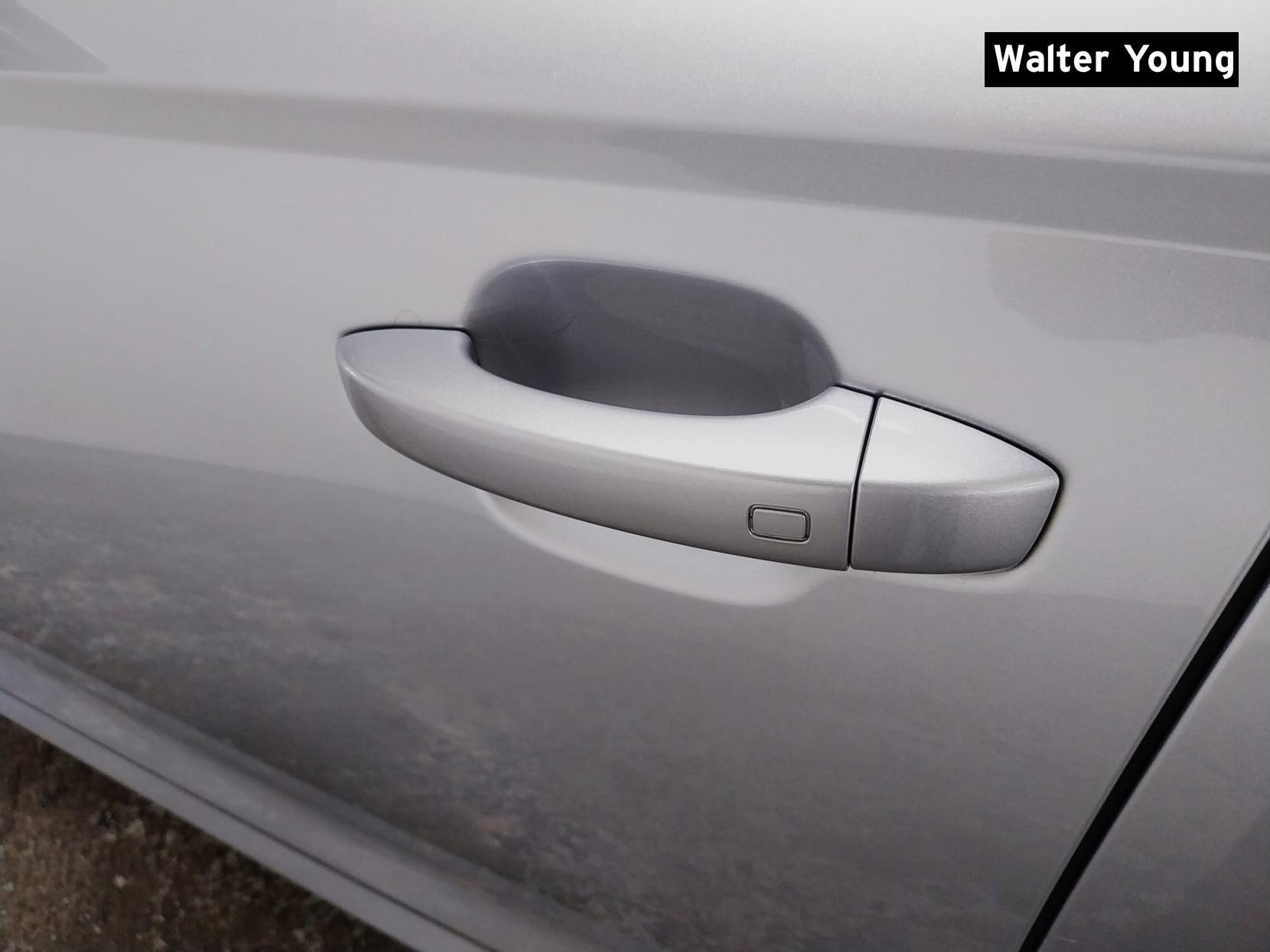 Audi A6 Saloon 2.0 TDI ultra S line Saloon 4dr Diesel S Tronic Euro 6 (s/s) (190 ps)