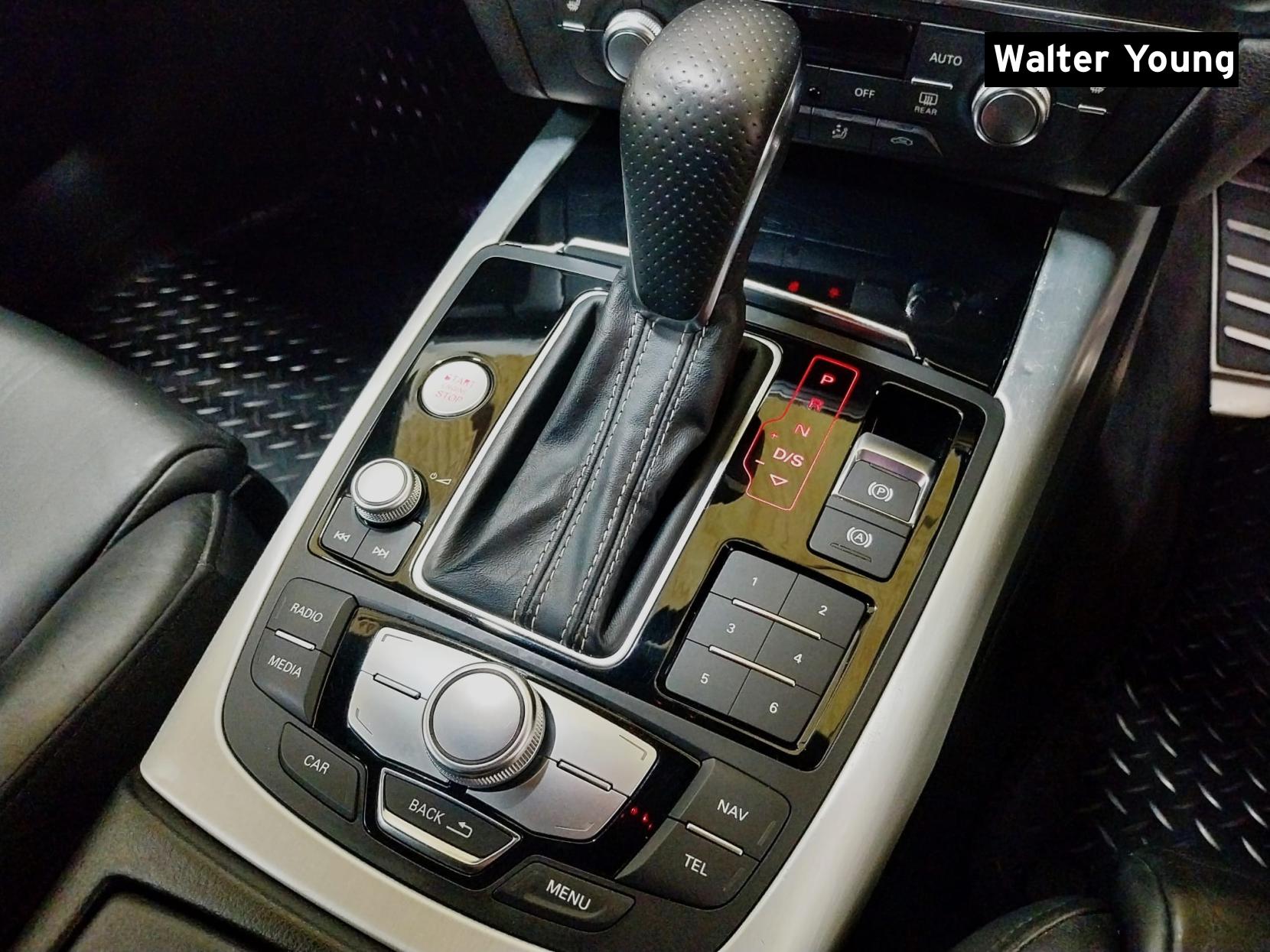 Audi A6 Saloon 2.0 TDI ultra S line Saloon 4dr Diesel S Tronic Euro 6 (s/s) (190 ps)