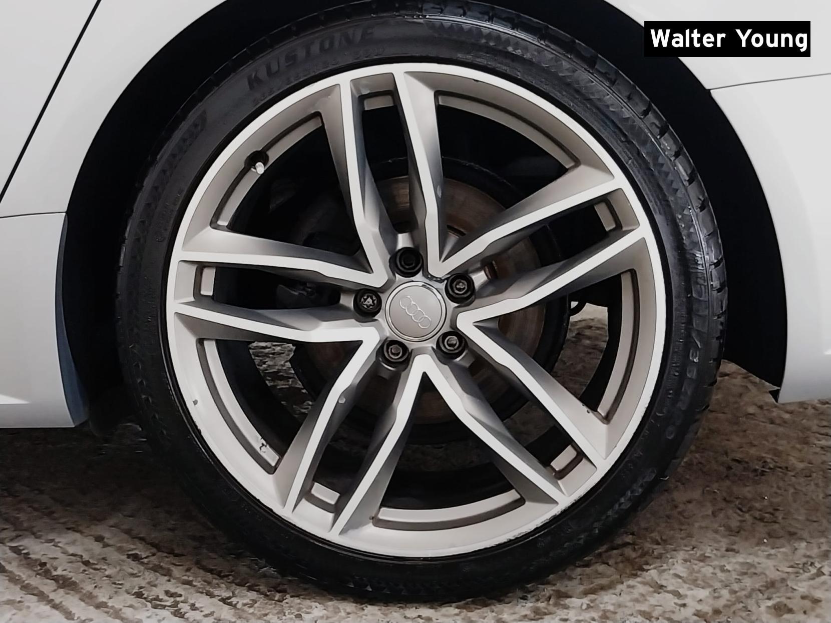 Audi A6 Saloon 2.0 TDI ultra S line Saloon 4dr Diesel S Tronic Euro 6 (s/s) (190 ps)