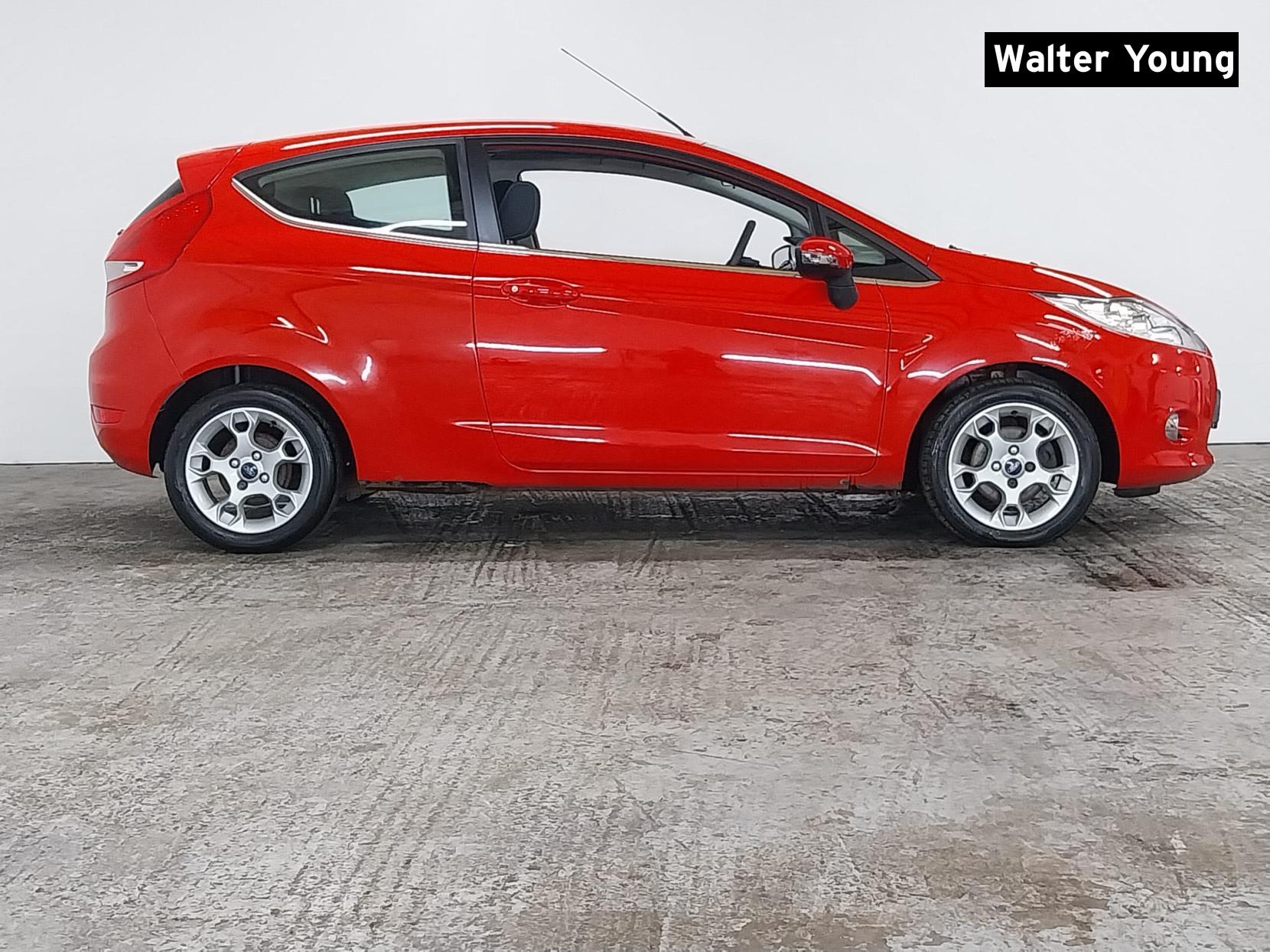 Ford Fiesta 1.25 Zetec Hatchback 3dr Petrol Manual (129 g/km, 81 bhp)