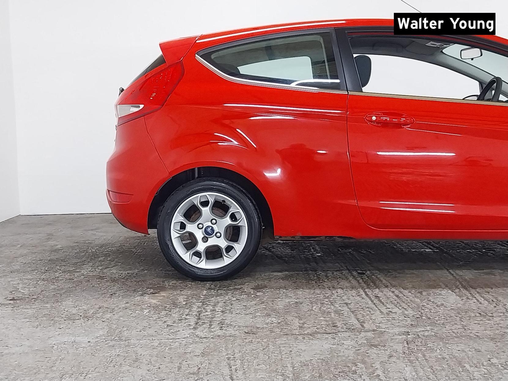Ford Fiesta 1.25 Zetec Hatchback 3dr Petrol Manual (129 g/km, 81 bhp)