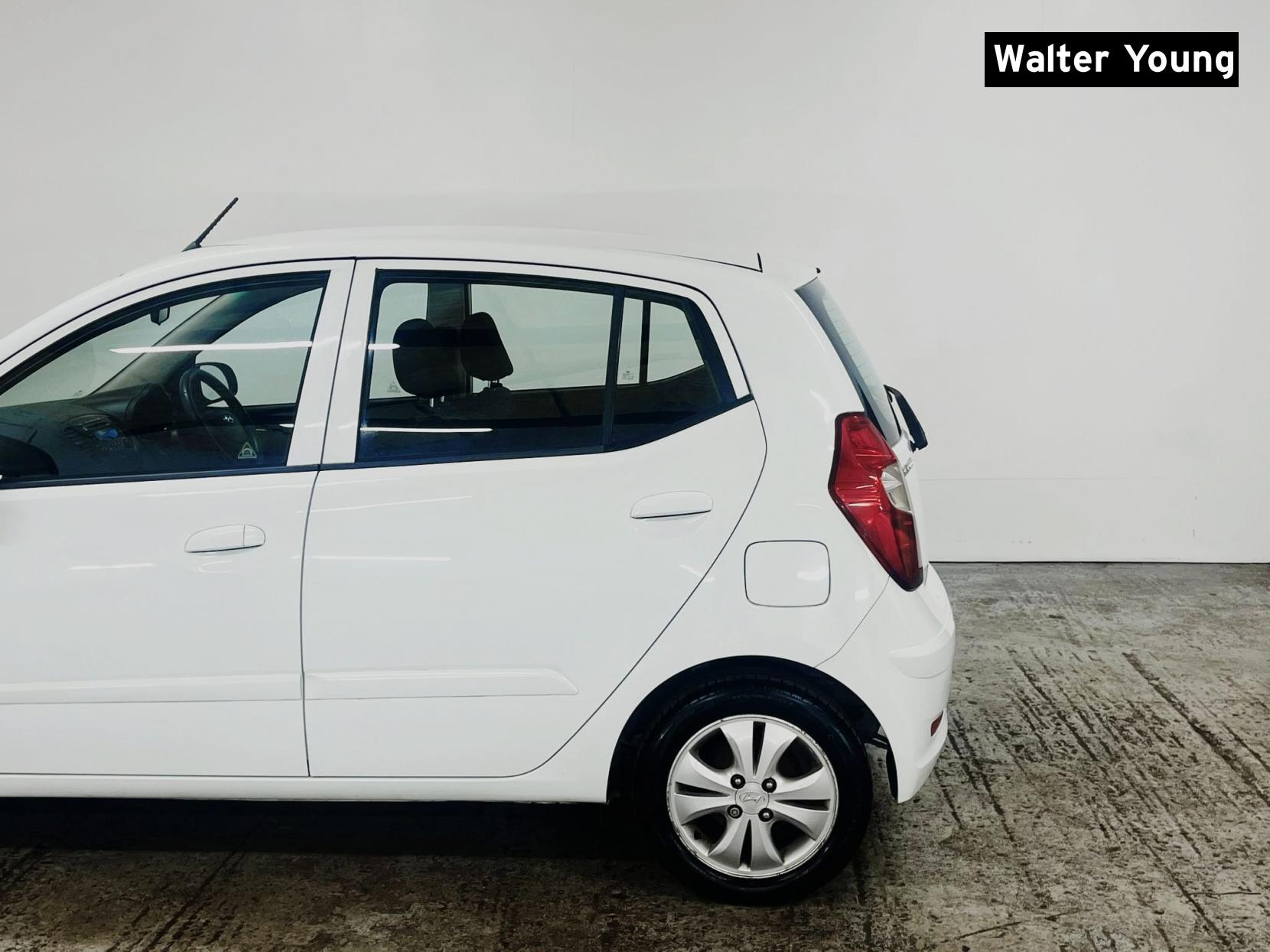 Hyundai i10 1.2 Active Hatchback 5dr Petrol Manual Euro 5 (85 bhp)