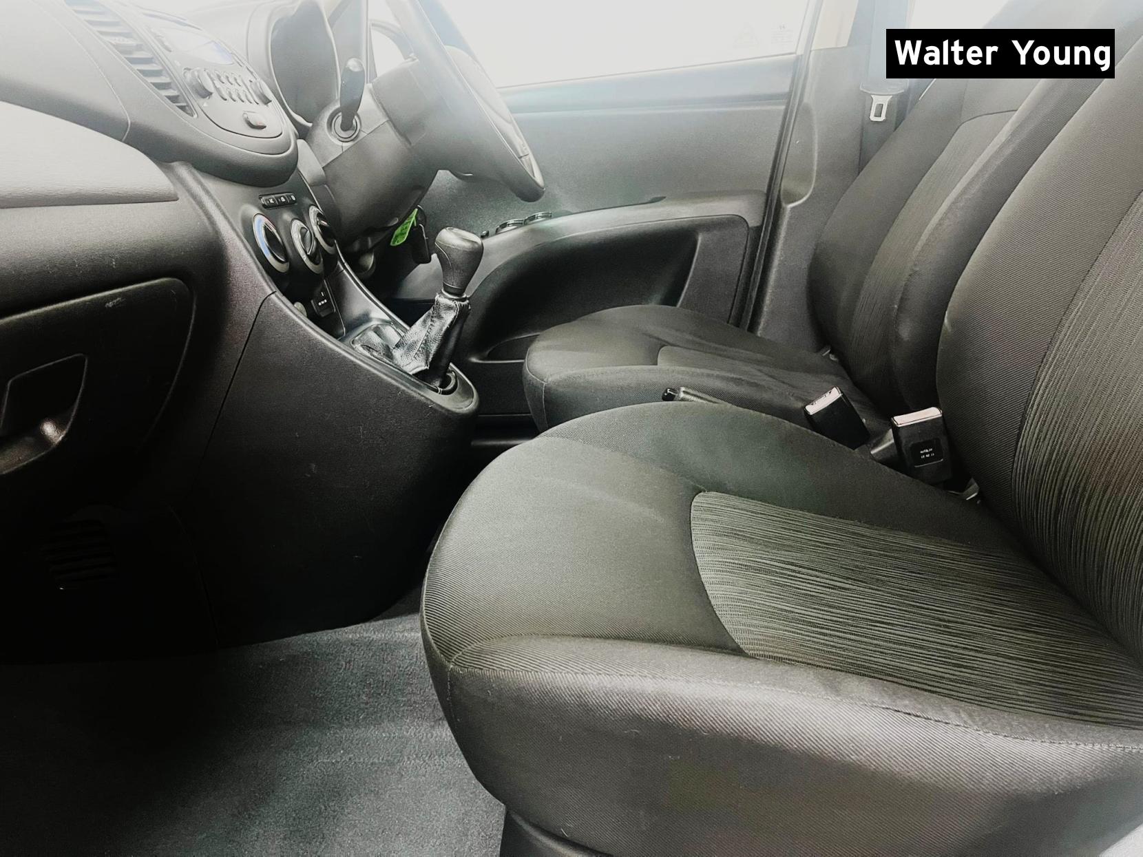 Hyundai i10 1.2 Active Hatchback 5dr Petrol Manual Euro 5 (85 bhp)