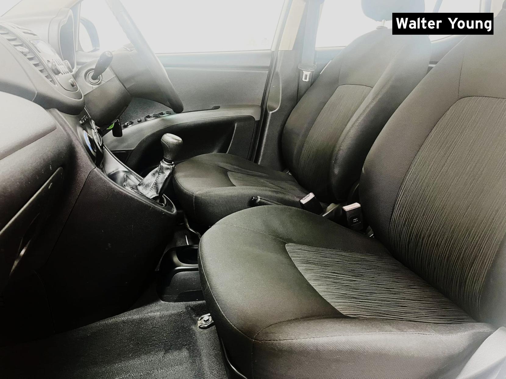 Hyundai i10 1.2 Active Hatchback 5dr Petrol Manual Euro 5 (85 bhp)