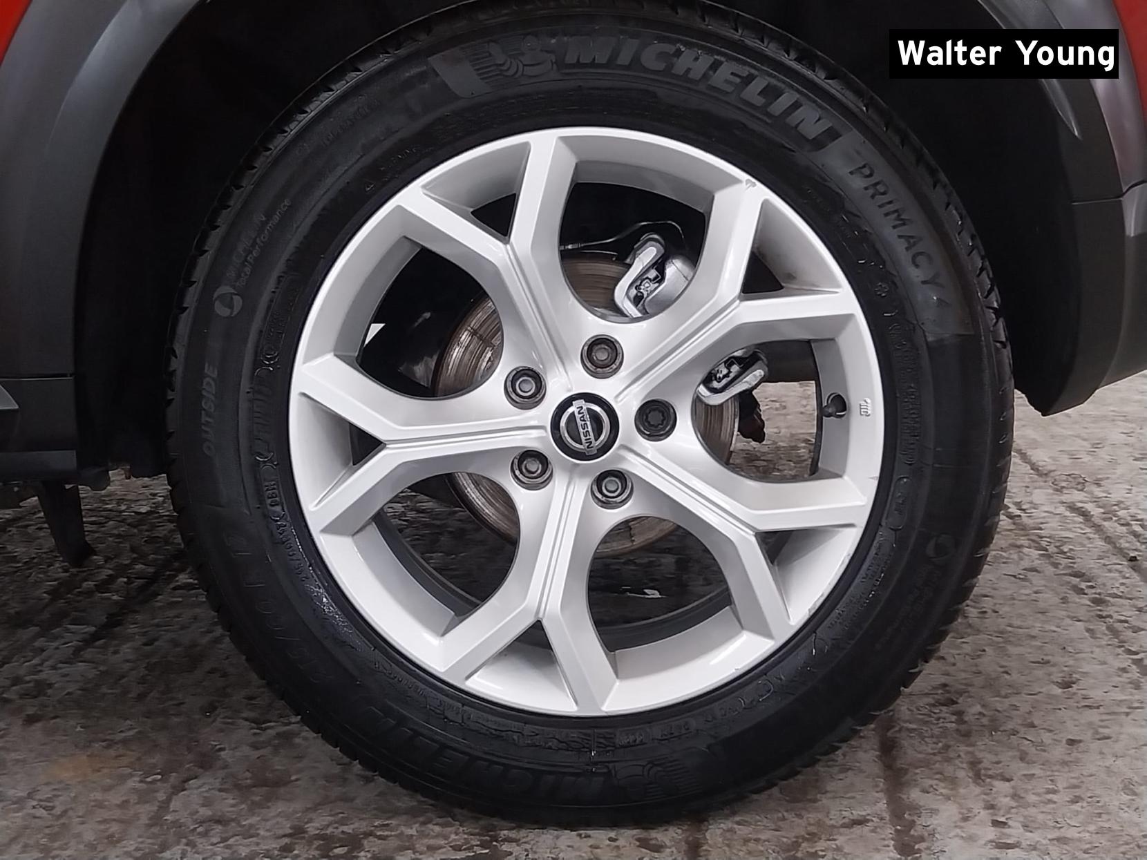 Nissan Juke 1.0 DIG-T N-Connecta SUV 5dr Petrol Manual Euro 6 (s/s) (114 ps)