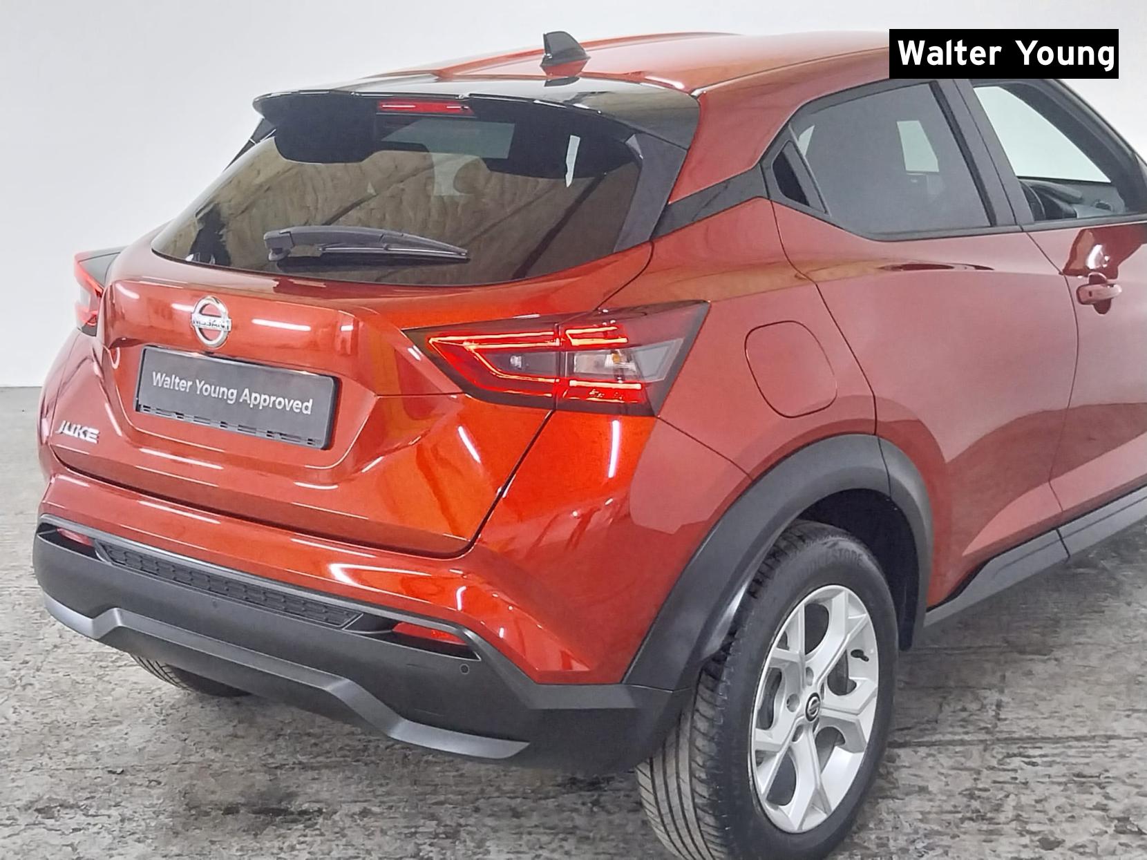 Nissan Juke 1.0 DIG-T N-Connecta SUV 5dr Petrol Manual Euro 6 (s/s) (114 ps)