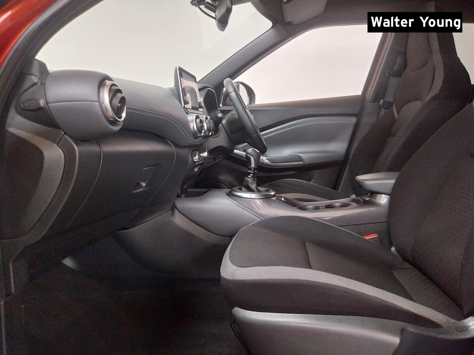 Nissan Juke 1.0 DIG-T N-Connecta SUV 5dr Petrol Manual Euro 6 (s/s) (114 ps)