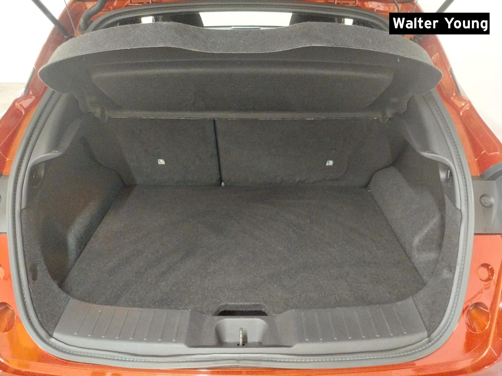 Nissan Juke 1.0 DIG-T N-Connecta SUV 5dr Petrol Manual Euro 6 (s/s) (114 ps)