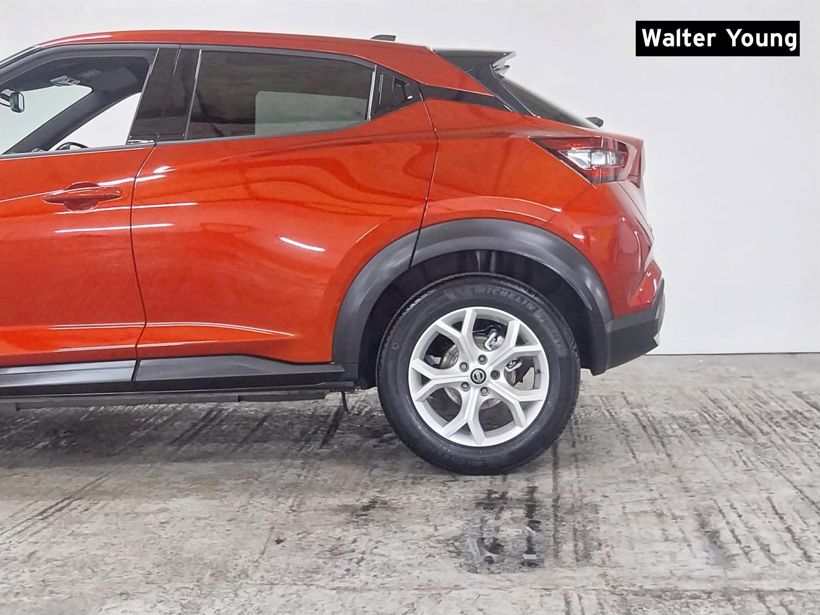 Nissan Juke 1.0 DIG-T N-Connecta SUV 5dr Petrol Manual Euro 6 (s/s) (114 ps)