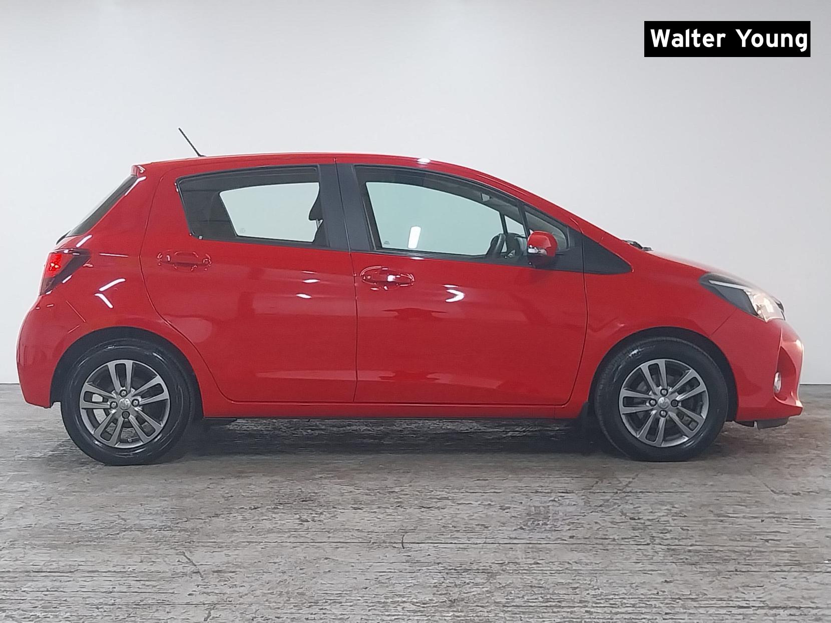 Toyota Yaris 1.33 Dual VVT-i Icon Hatchback 5dr Petrol Manual Euro 5 Euro 5 (99 ps)