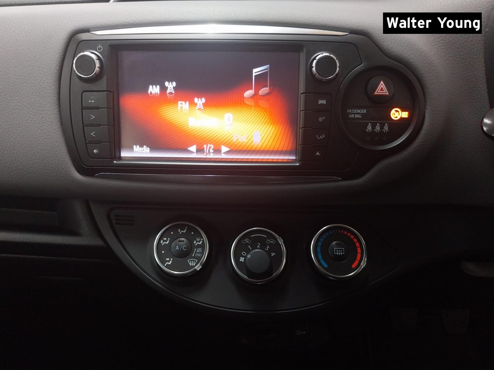 Toyota Yaris 1.33 Dual VVT-i Icon Hatchback 5dr Petrol Manual Euro 5 Euro 5 (99 ps)